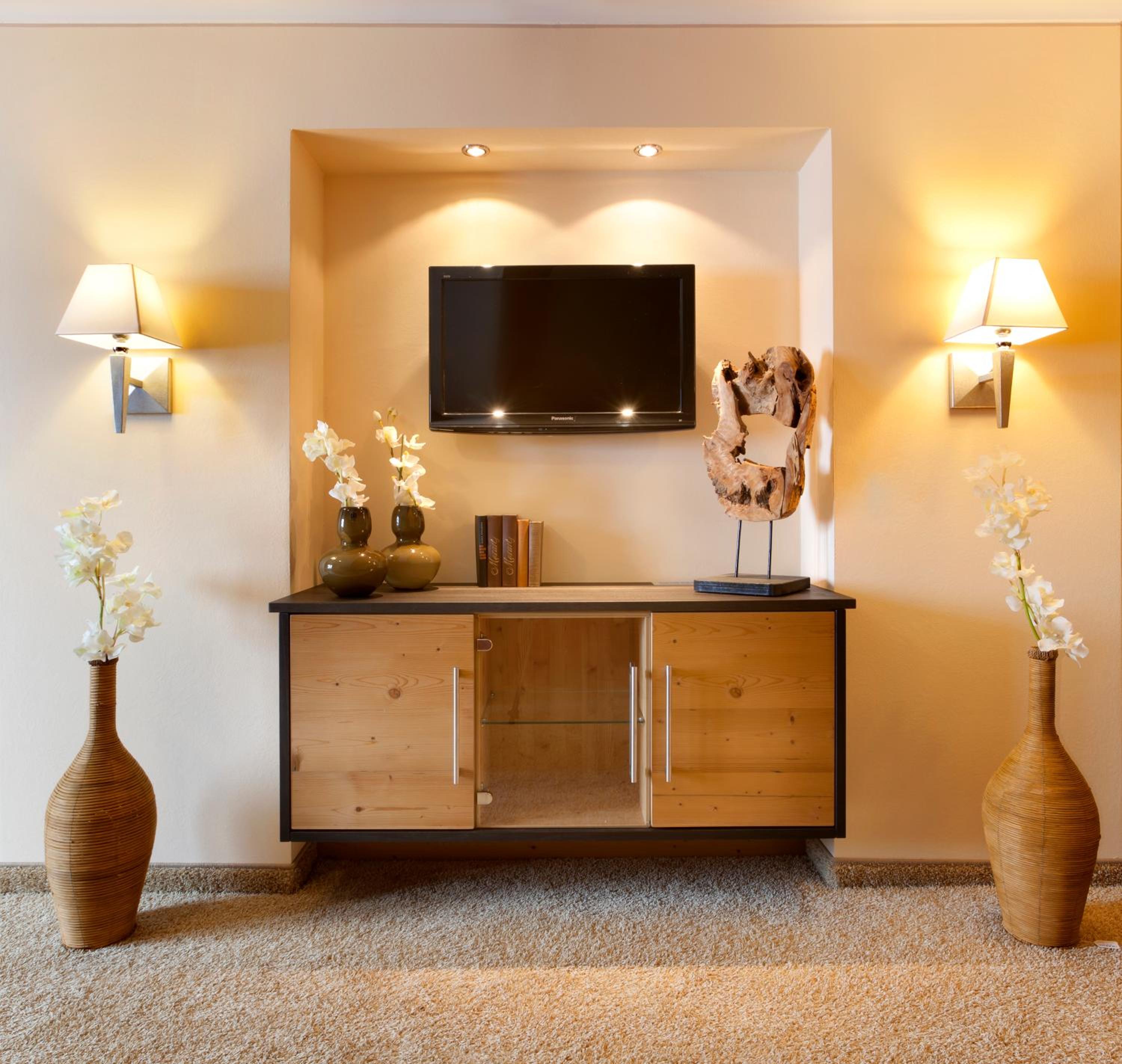 Suite - Photo 3