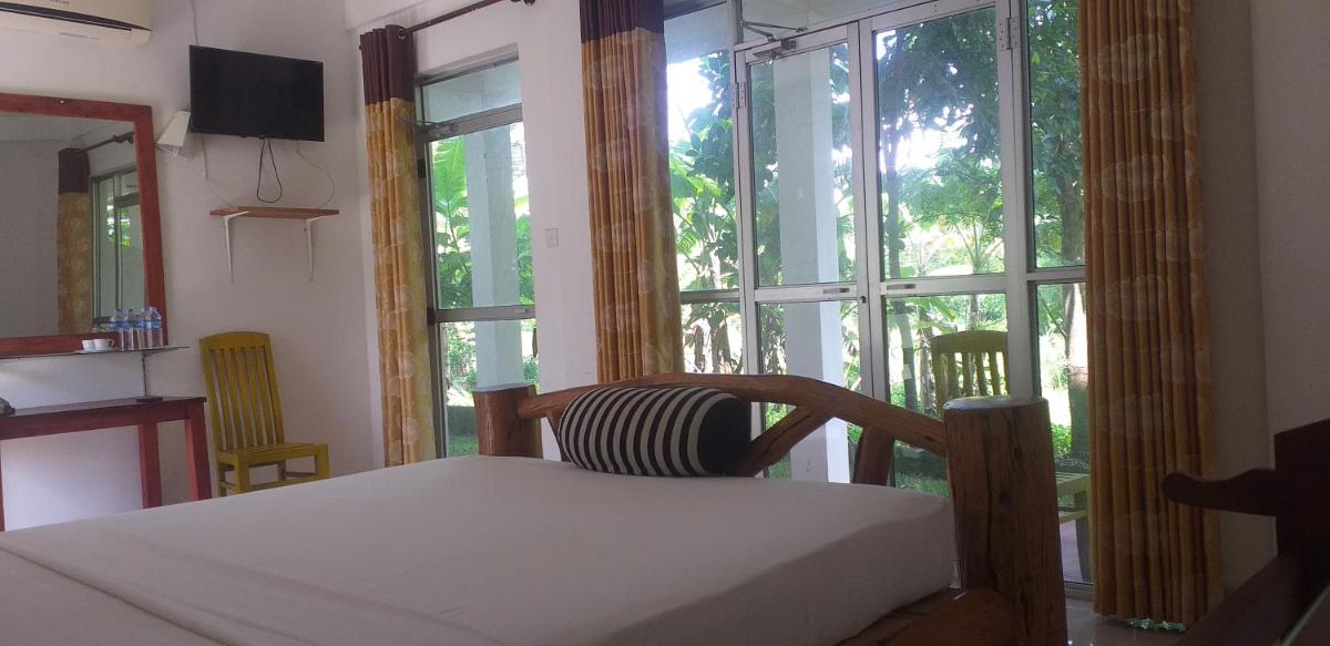 Double Room with Lake View