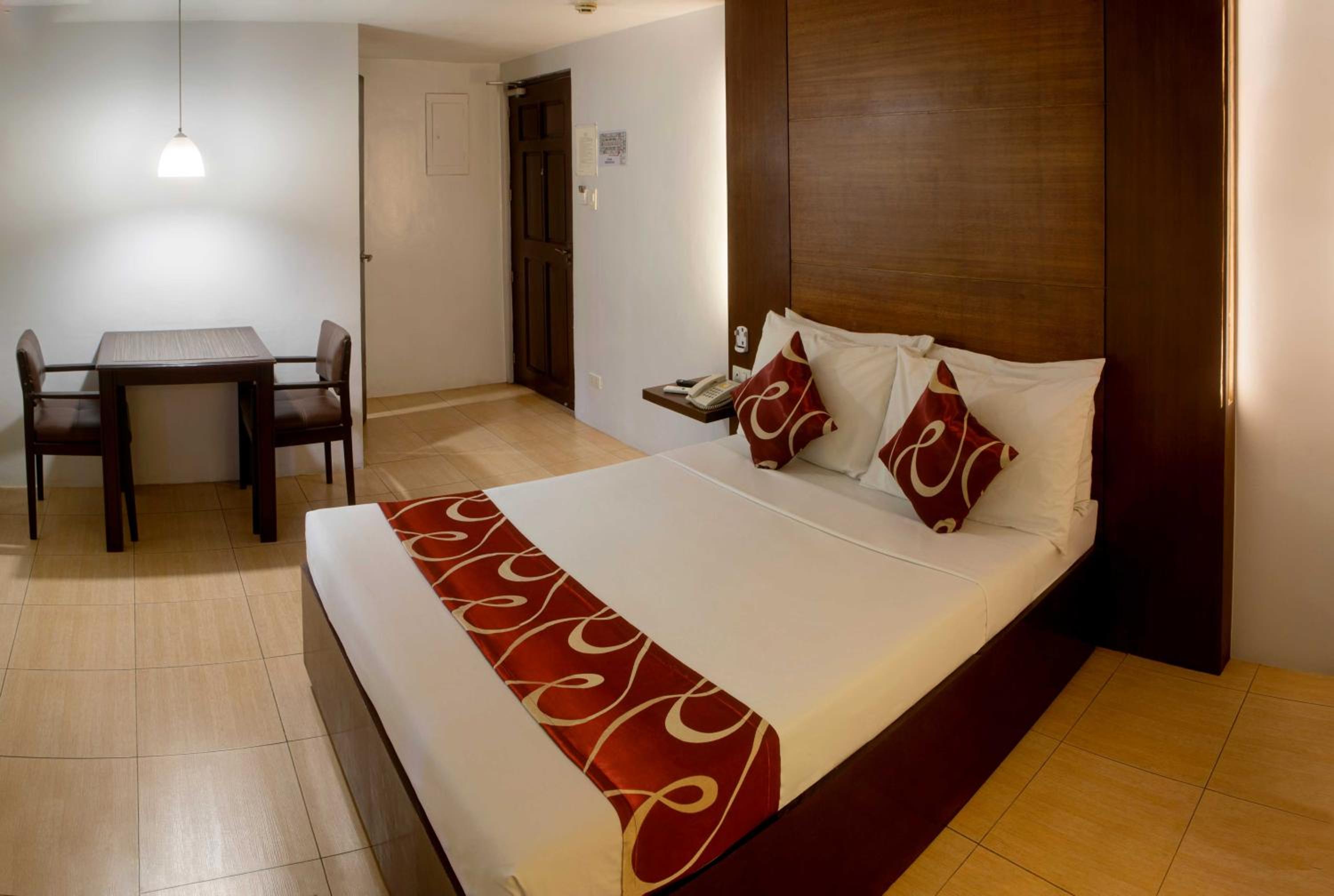 Standard Double Room - Photo 2