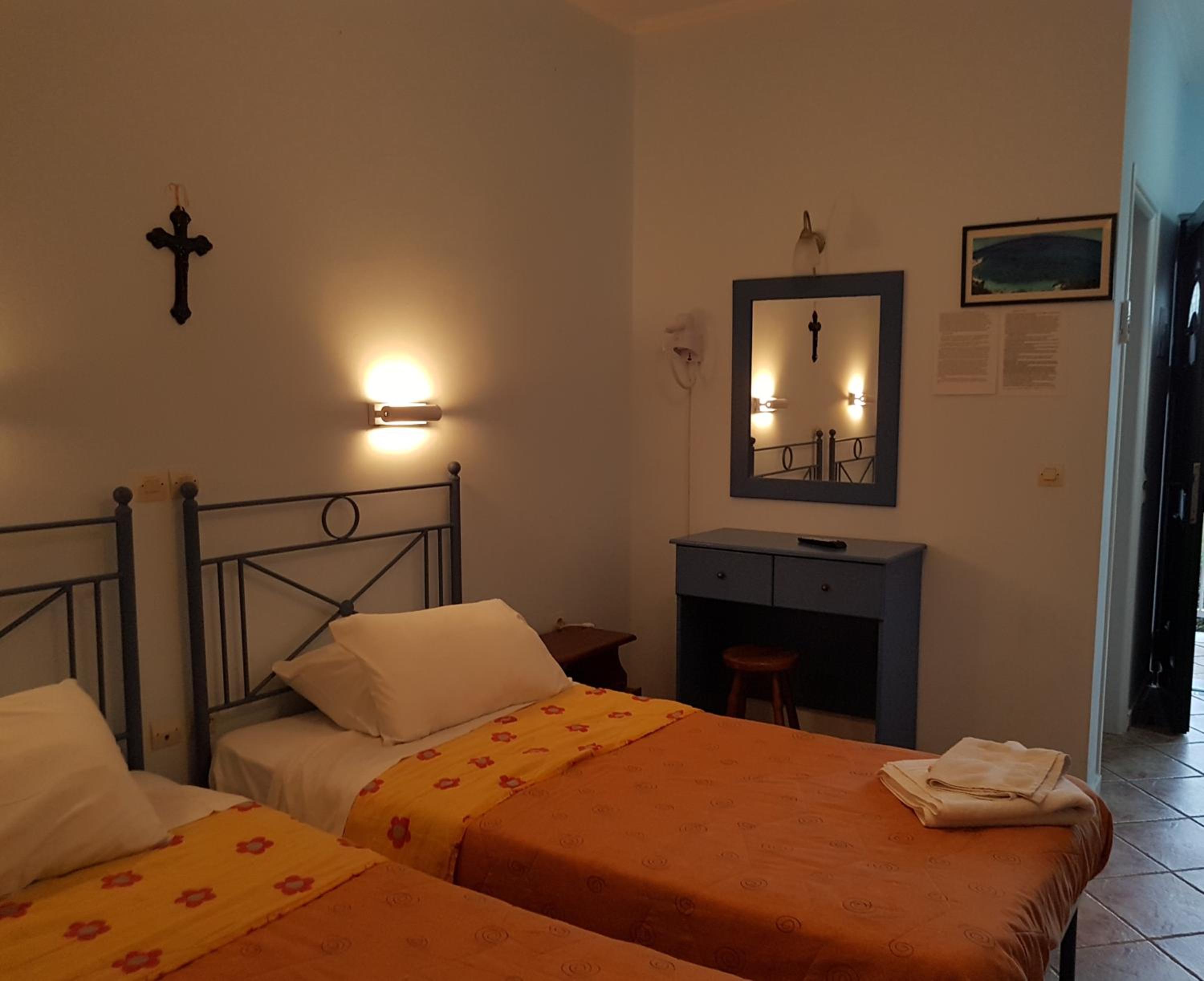 Deluxe Double or Twin Room with Balcony - Photo 9