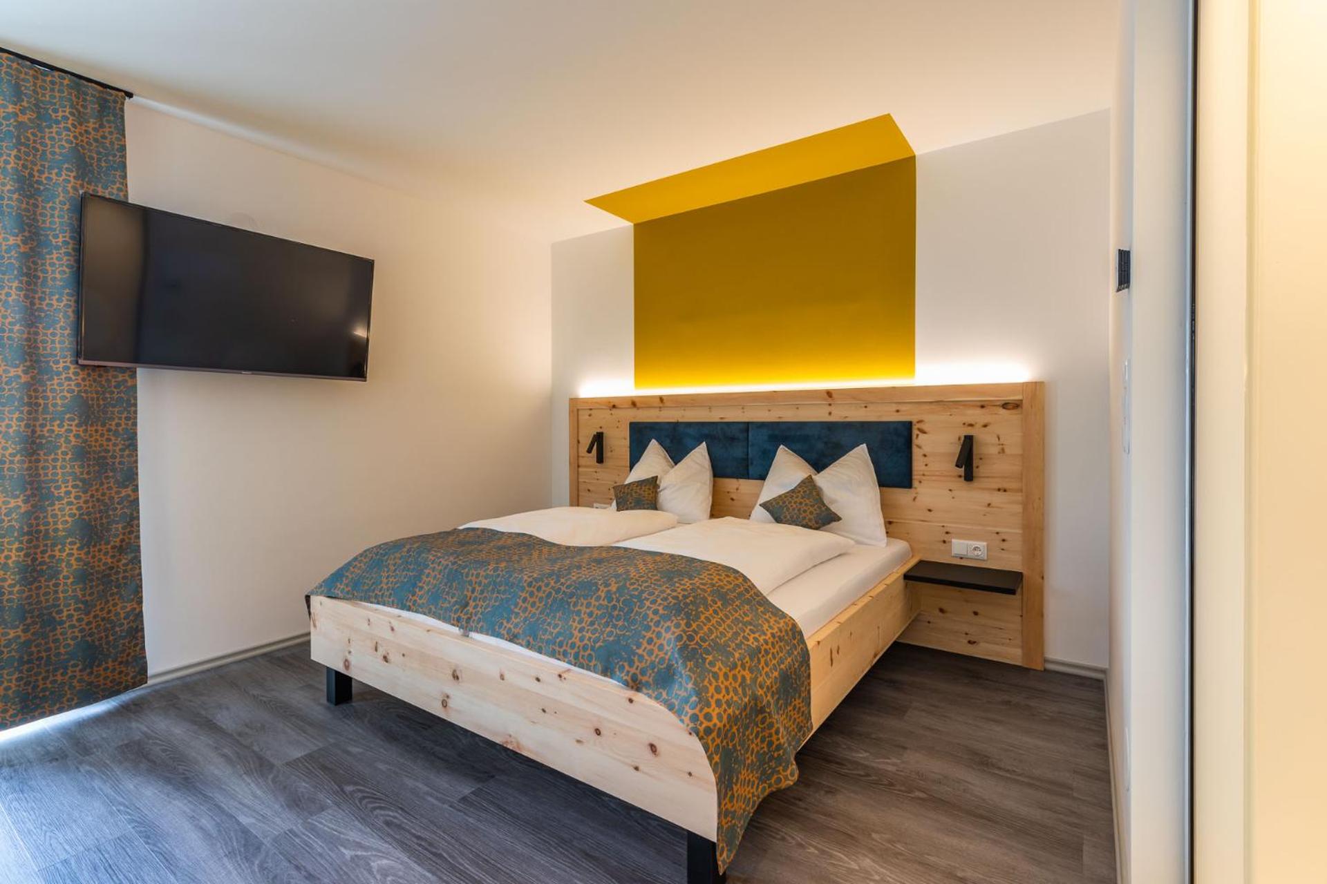 Deluxe Double Room with Balcony