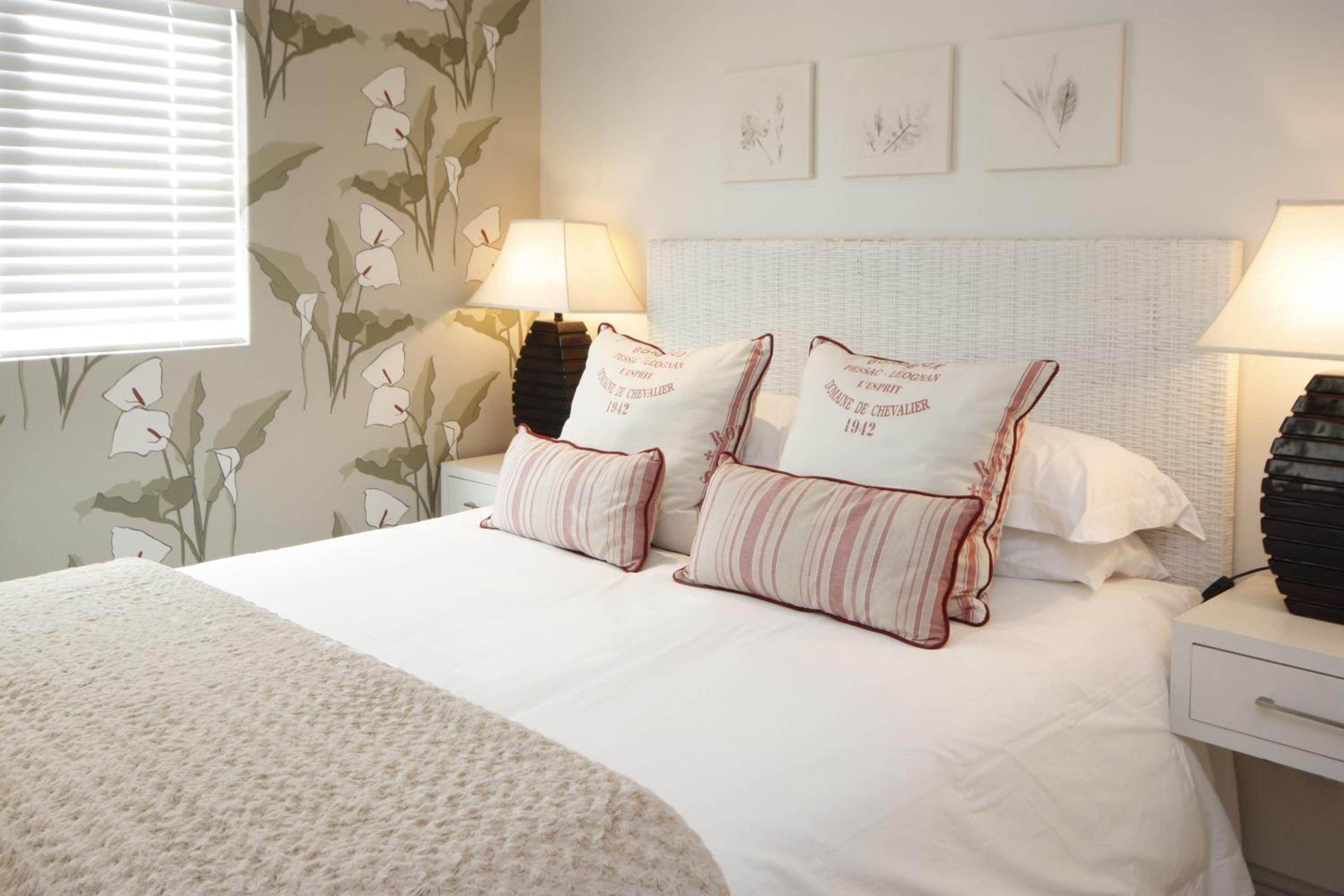 Standard Queen Room photo 3