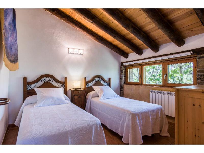 Two-Bedroom House photo 2