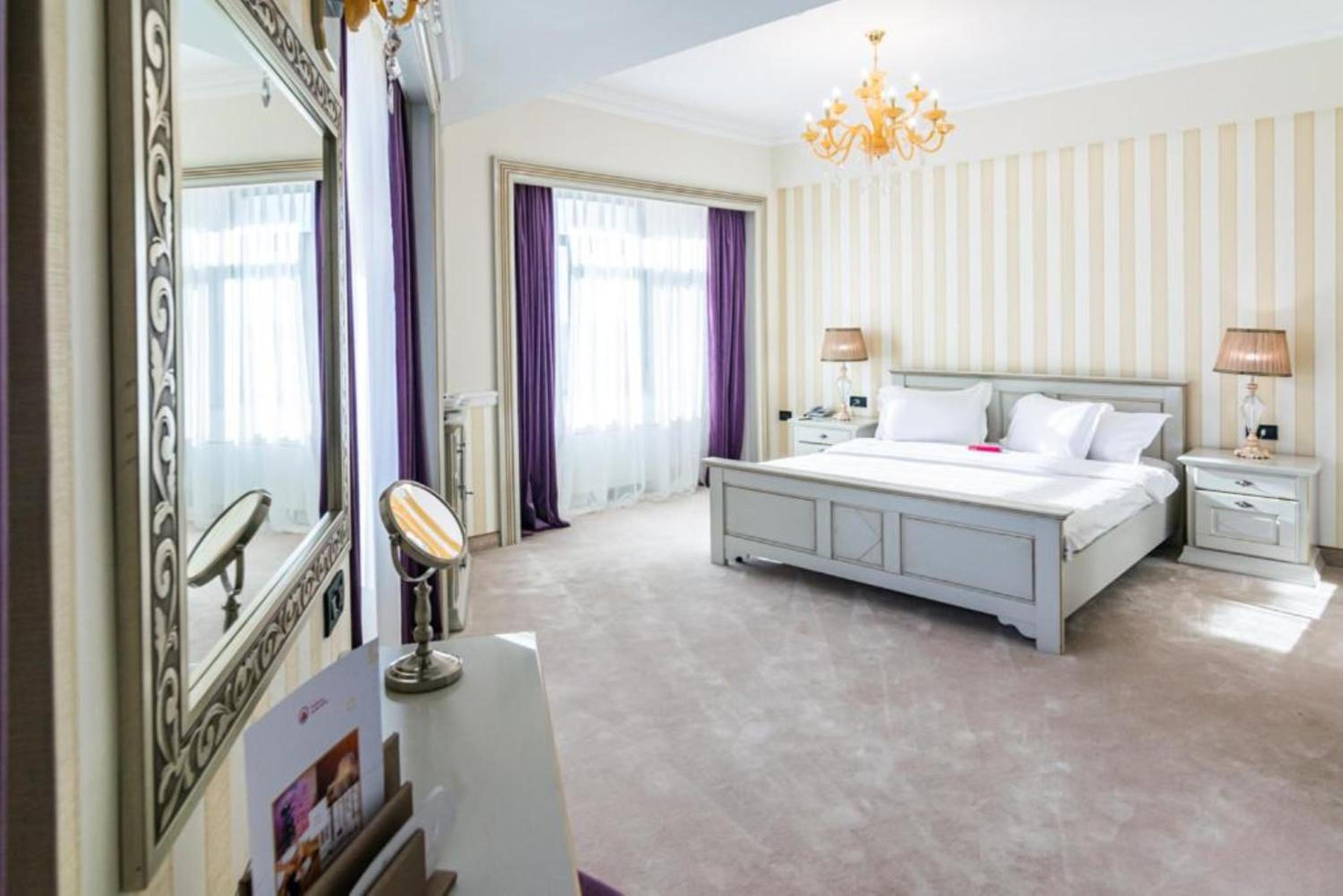 Premium Junior Suite - Photo 1