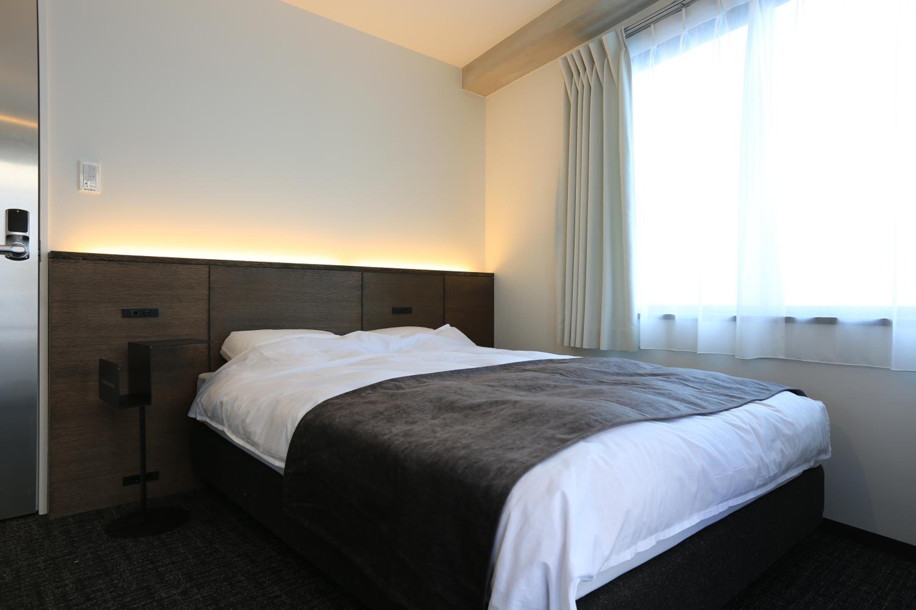 Standard Double Room with Shared Bathroom