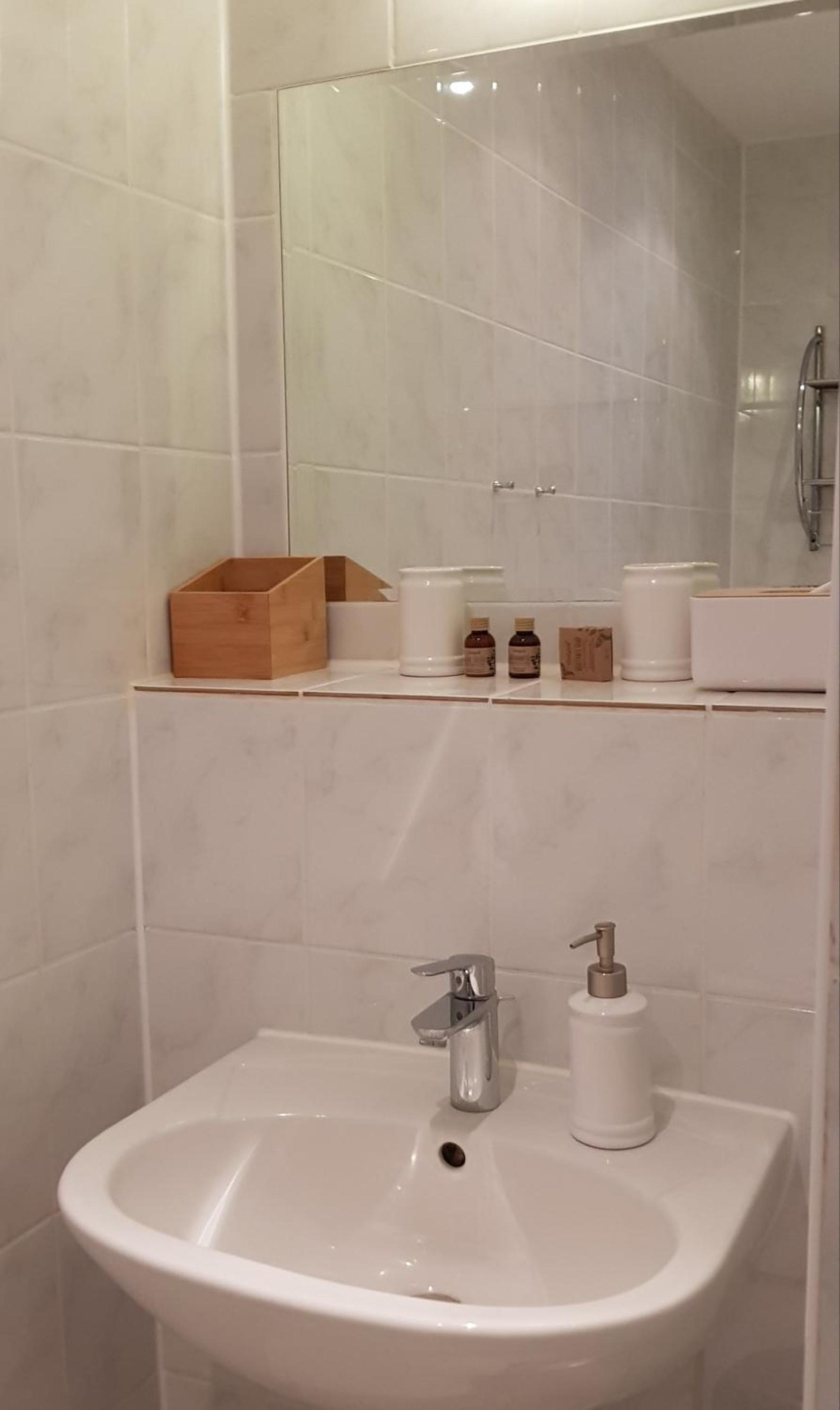 Deluxe Double Room with Balcony photo 3