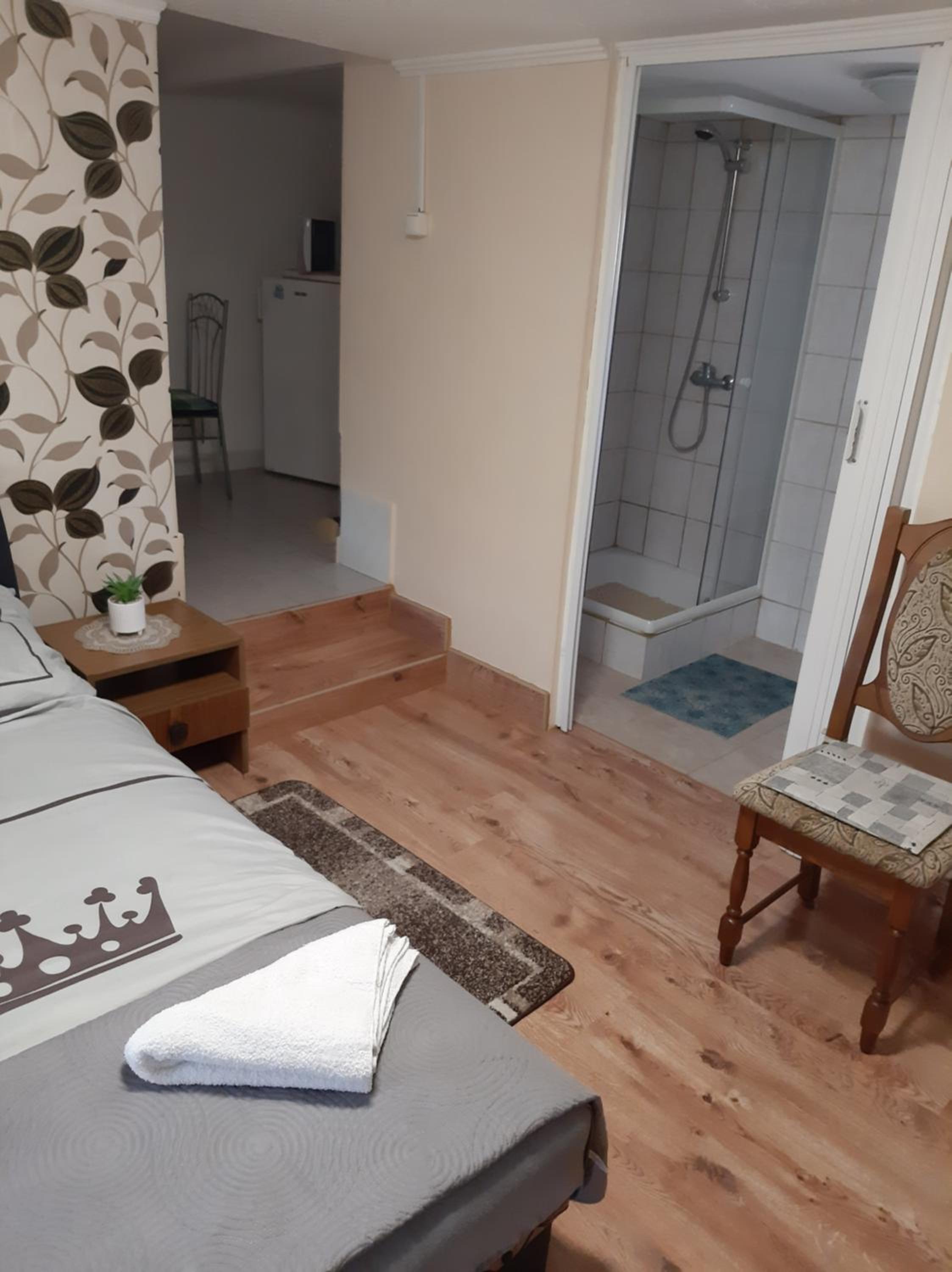 Double Room With Private Bathroom photo 1