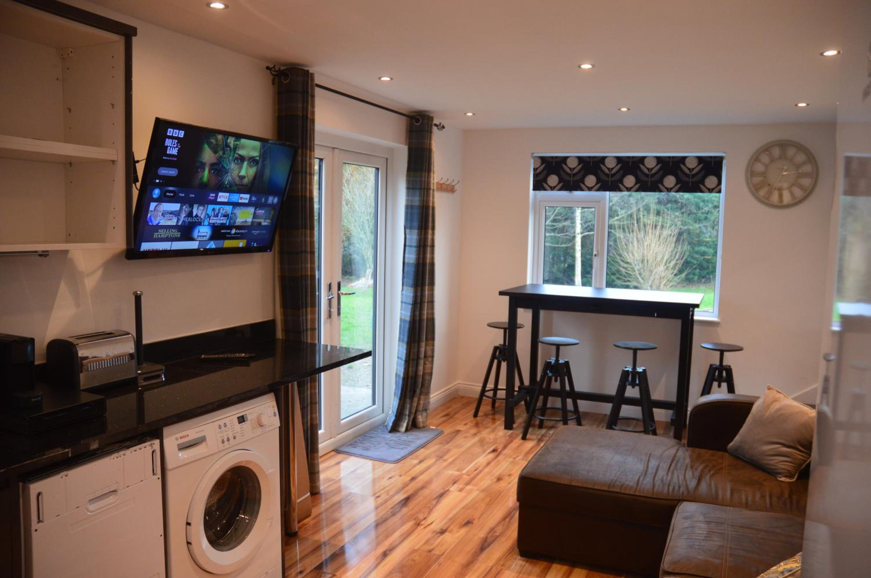 One-Bedroom Apartment - Photo 26