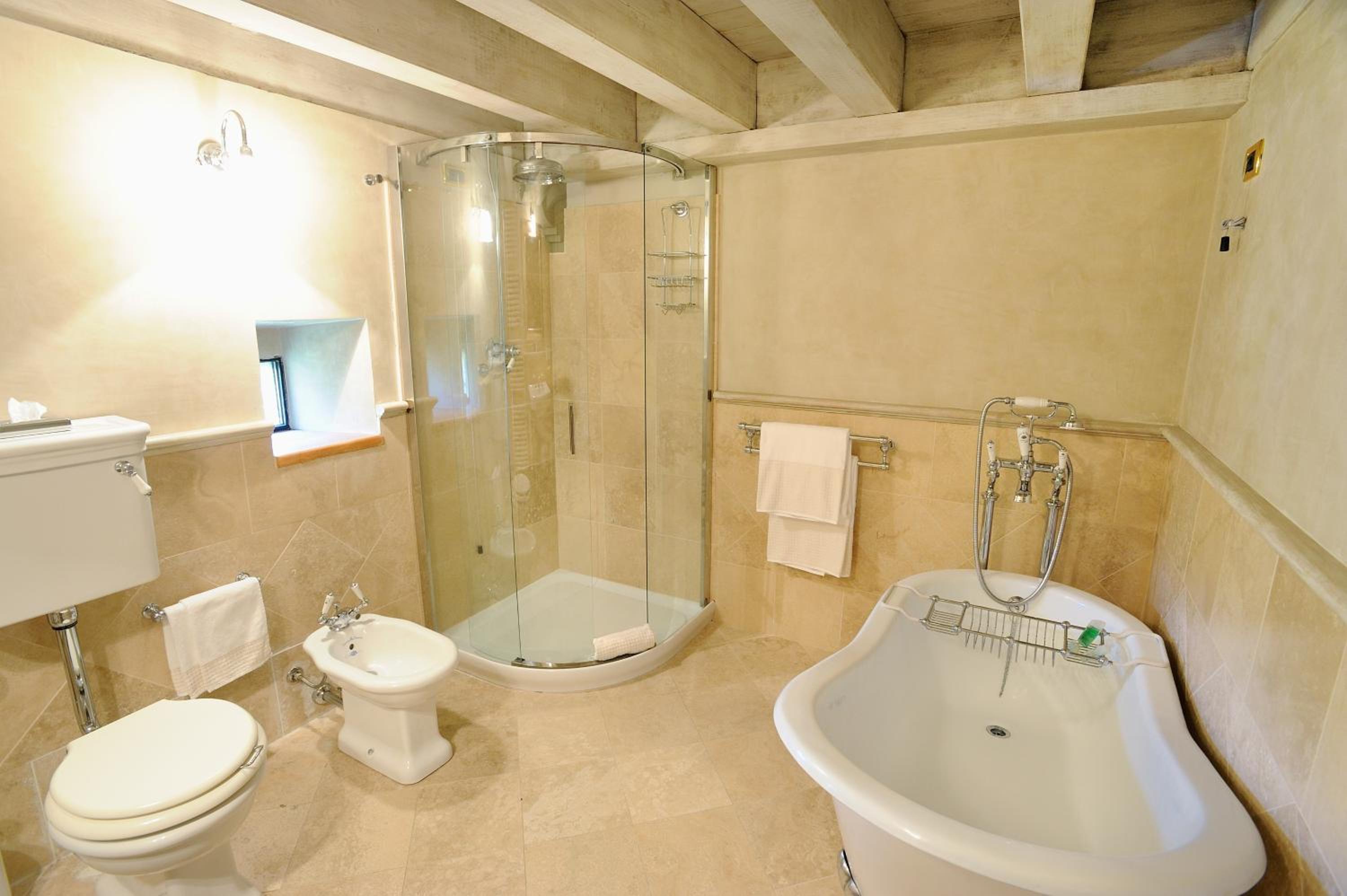 Two-Bedroom Suite - Photo 12