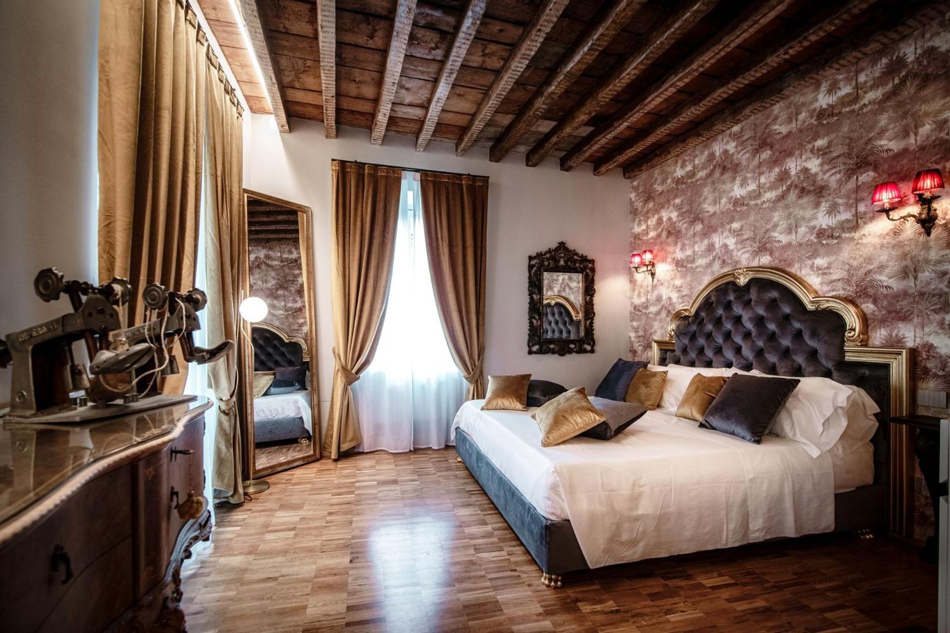 Deluxe Suite - Photo 5