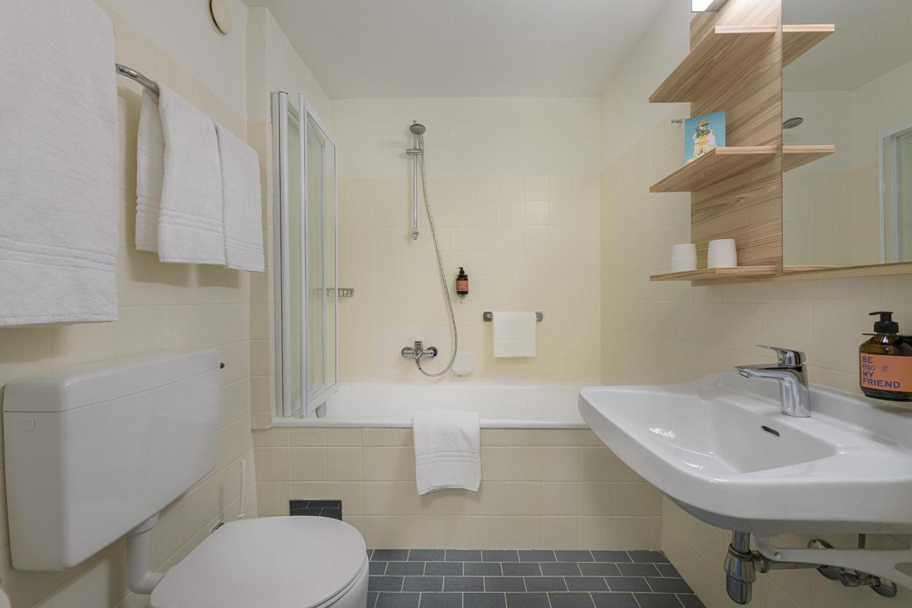 Single Room photo 2