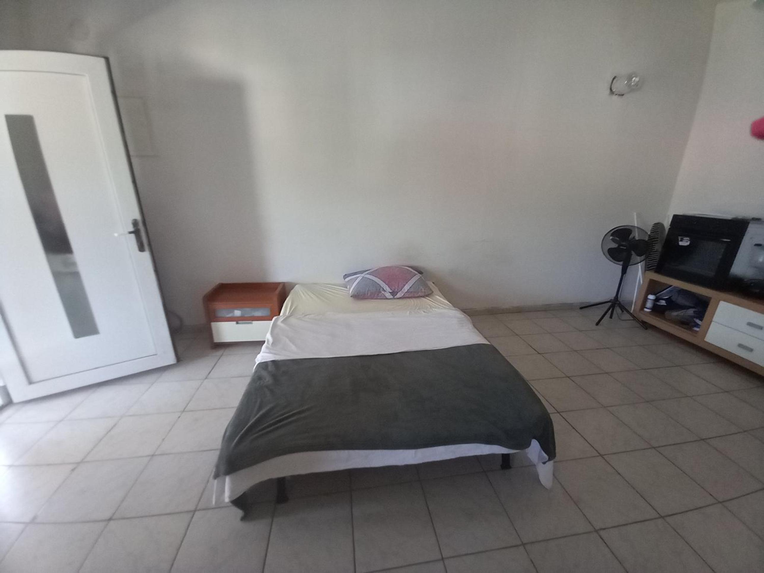 Two-Bedroom Apartment - Photo 24