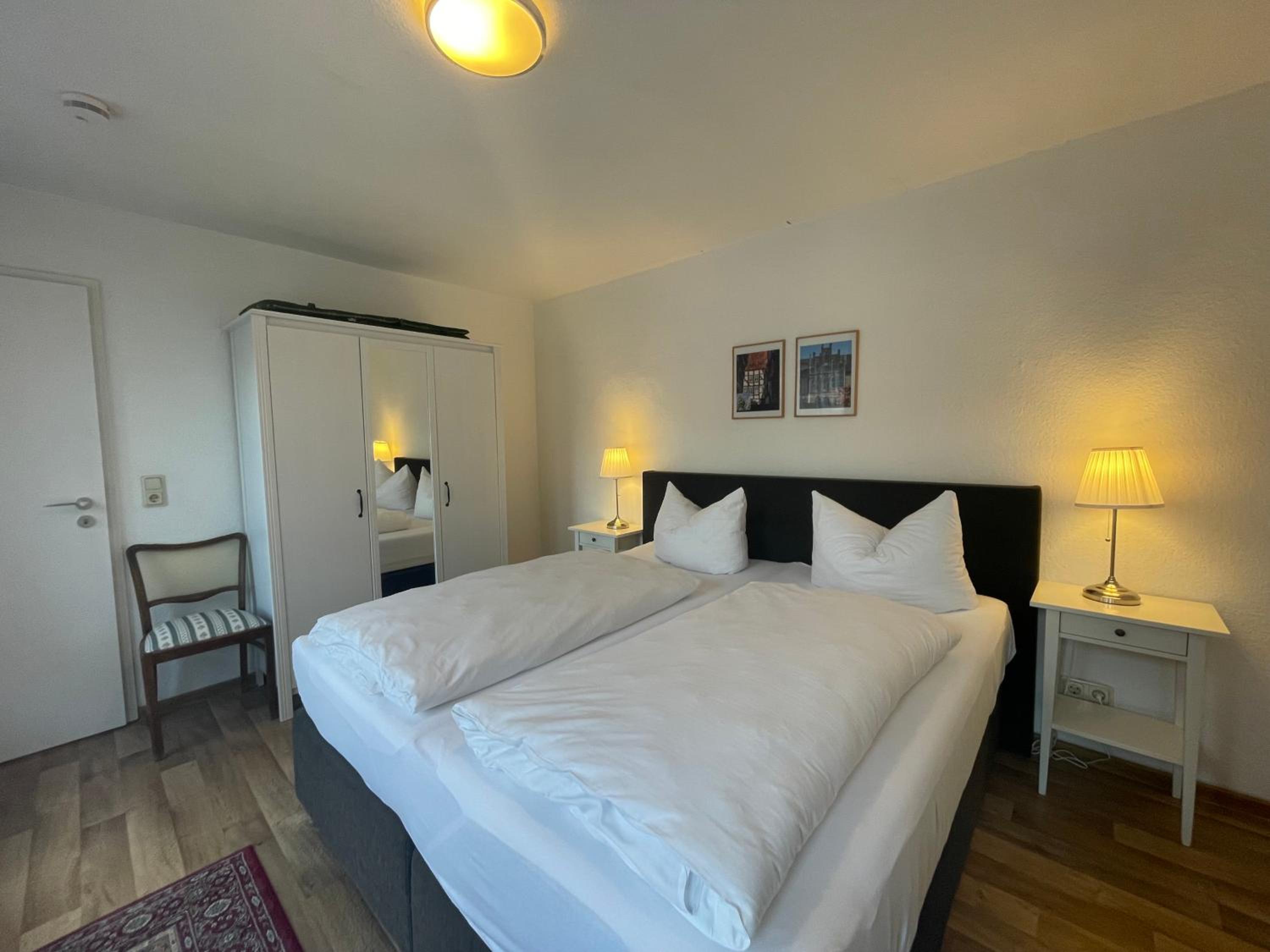 Big One-Bedroom Apartment with Terrace - 1 photo 3