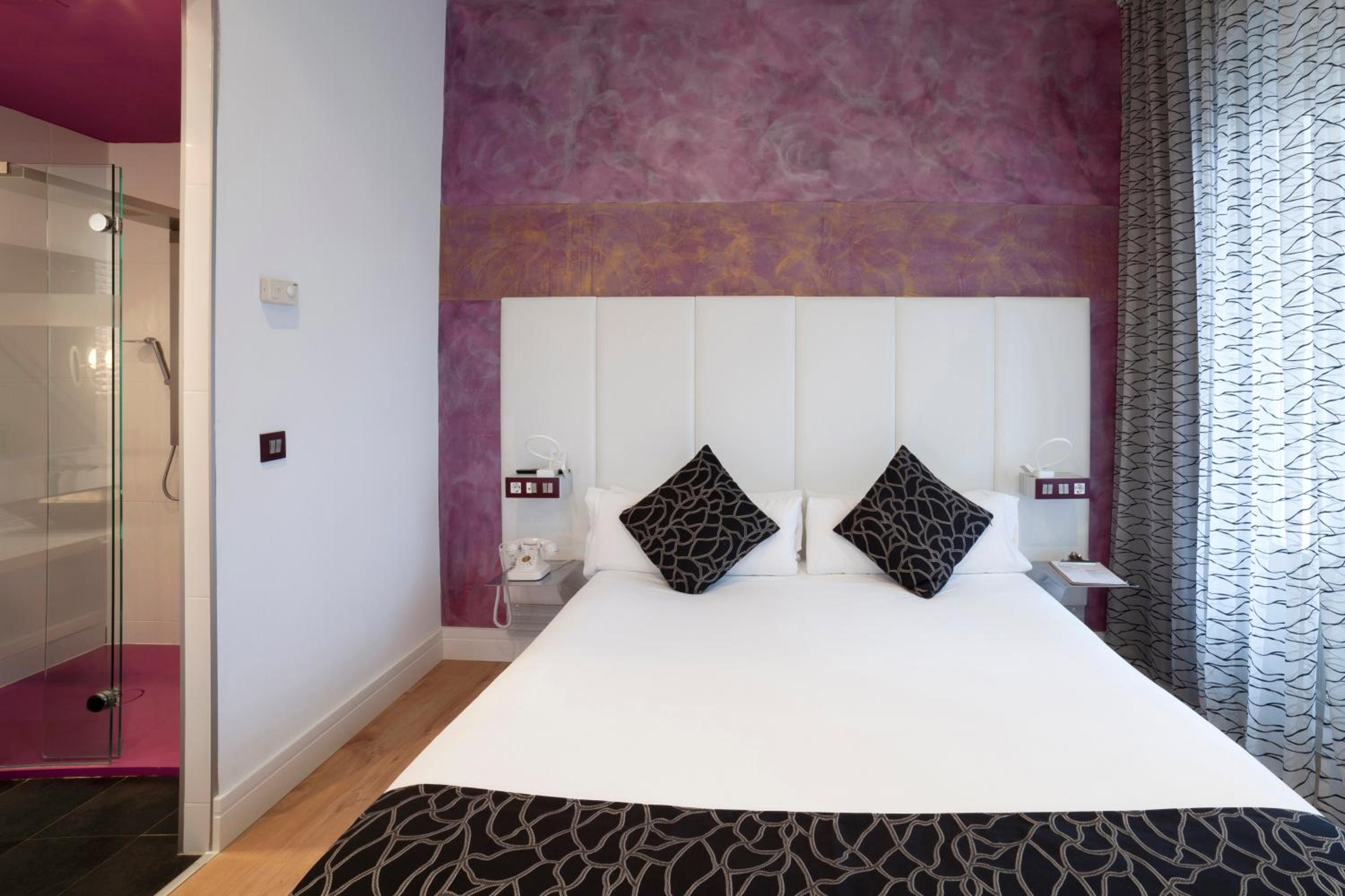 Junior Suite (4 Adults) - Photo 12