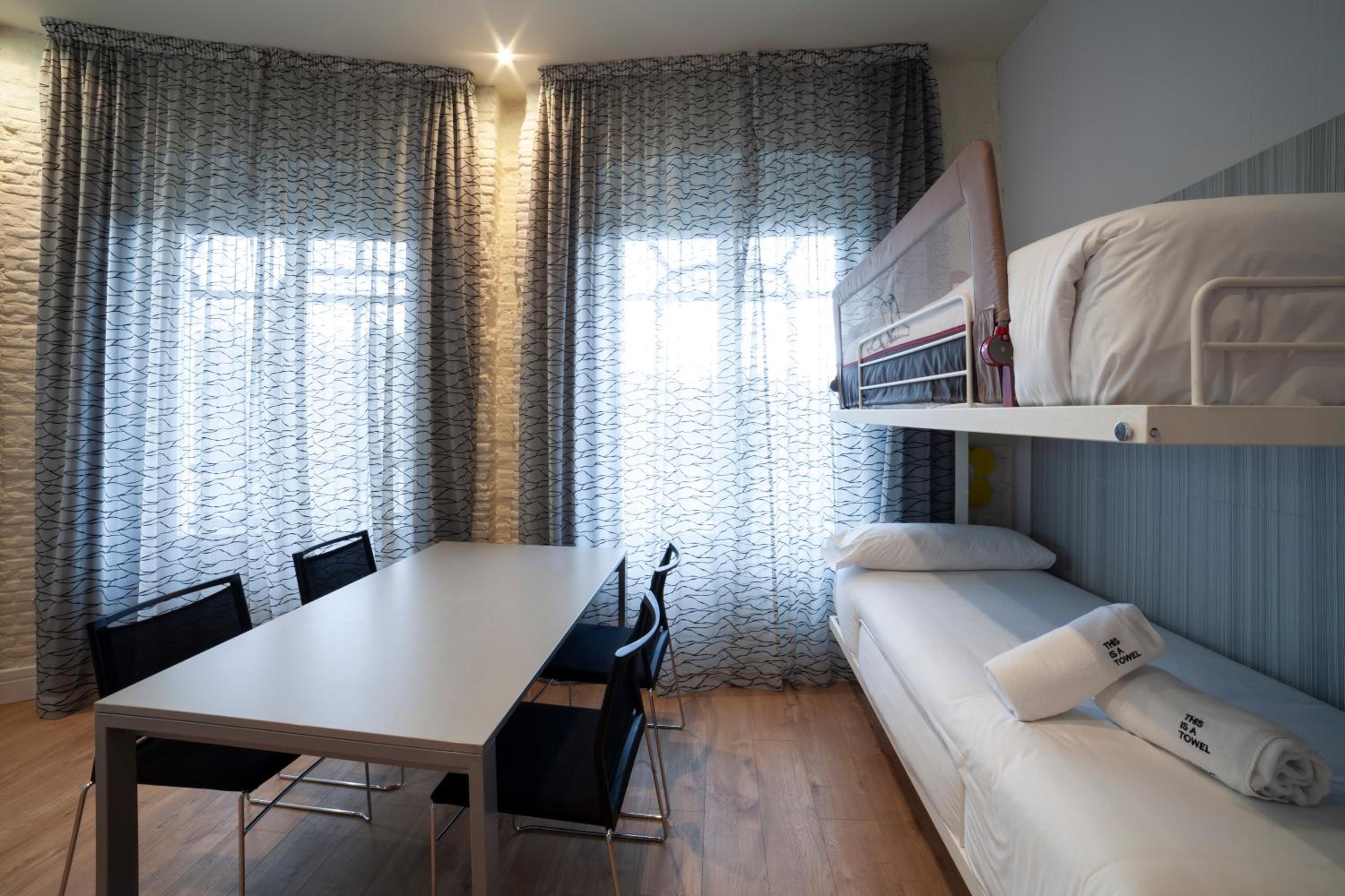 Junior Suite (4 Adults) - Photo 8