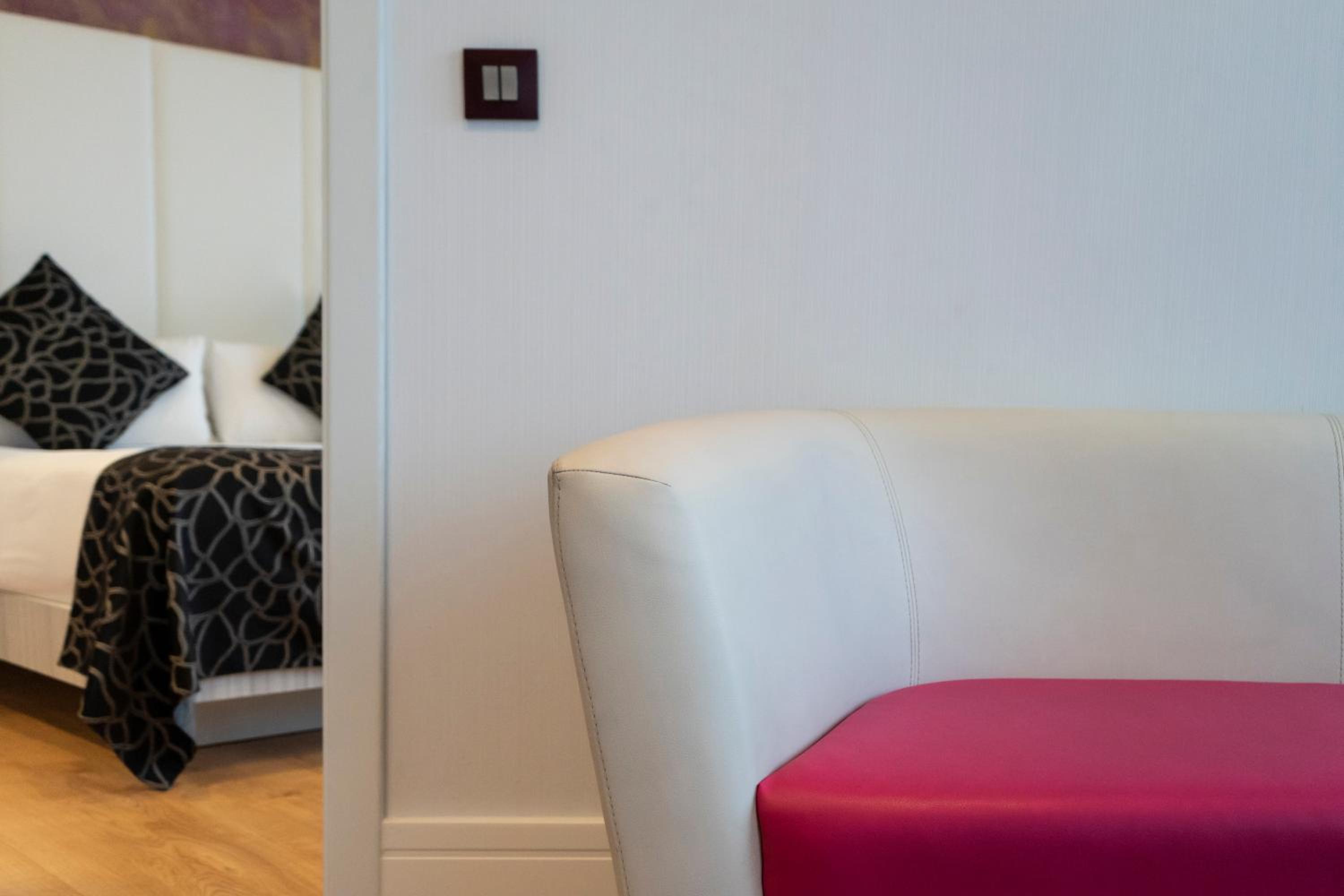 Junior Suite (4 Adults) - Photo 15