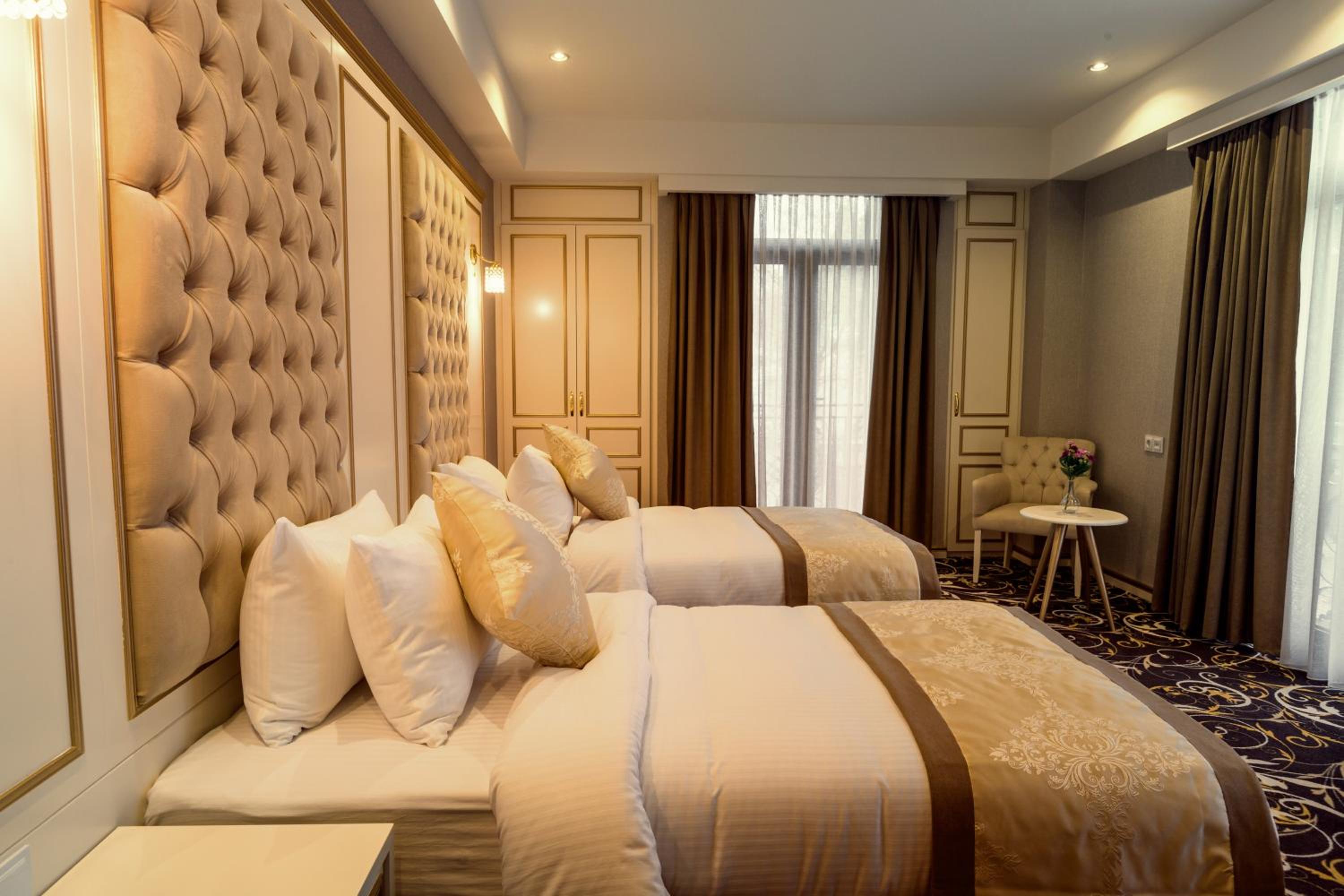 Standard Twin Room - Photo 5