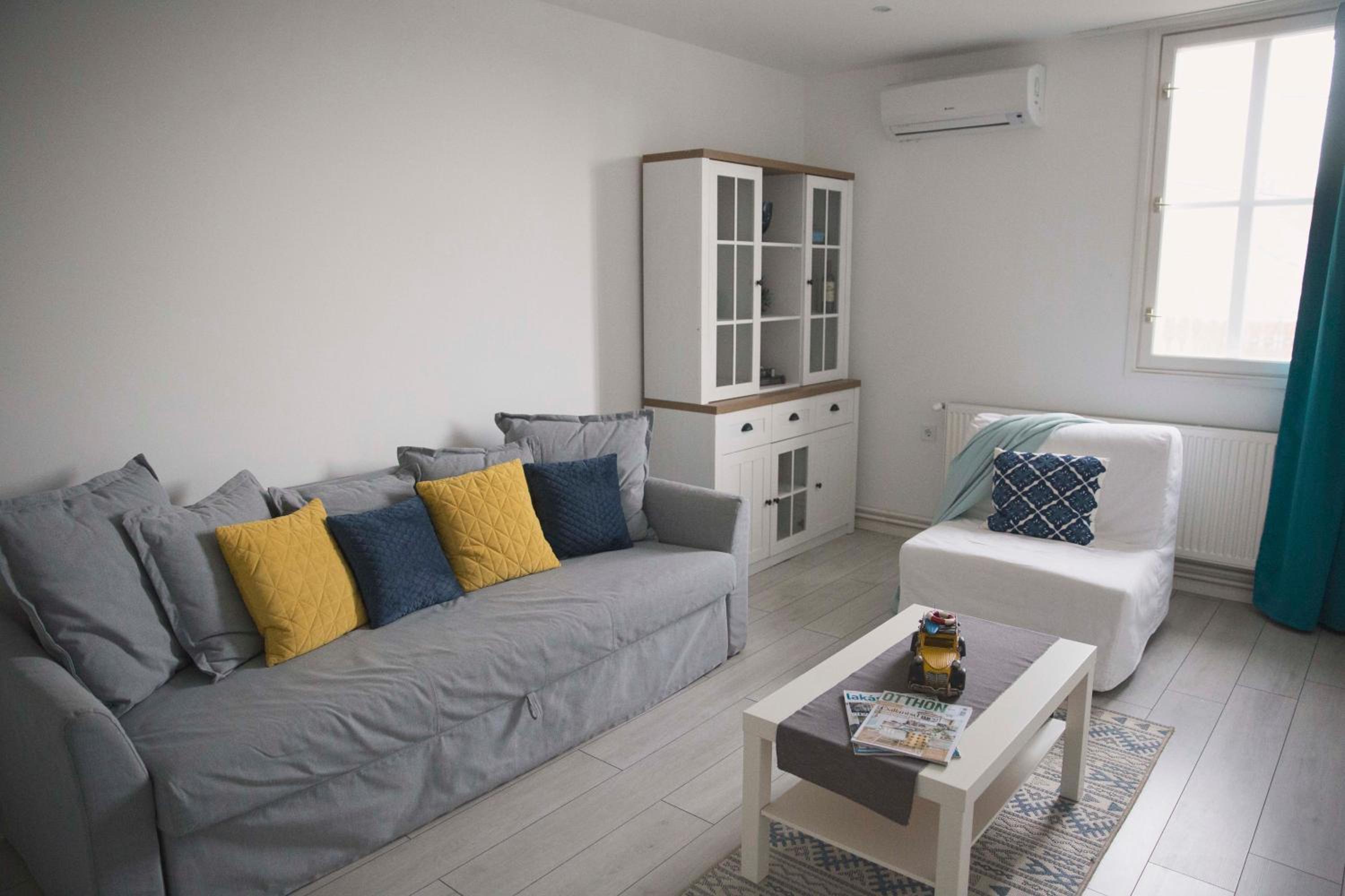 Apartment photo 3