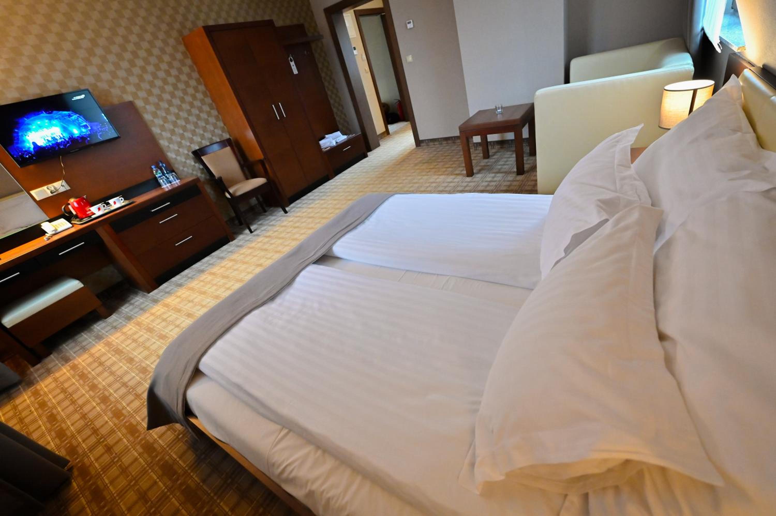 Deluxe Double Room - Photo 5