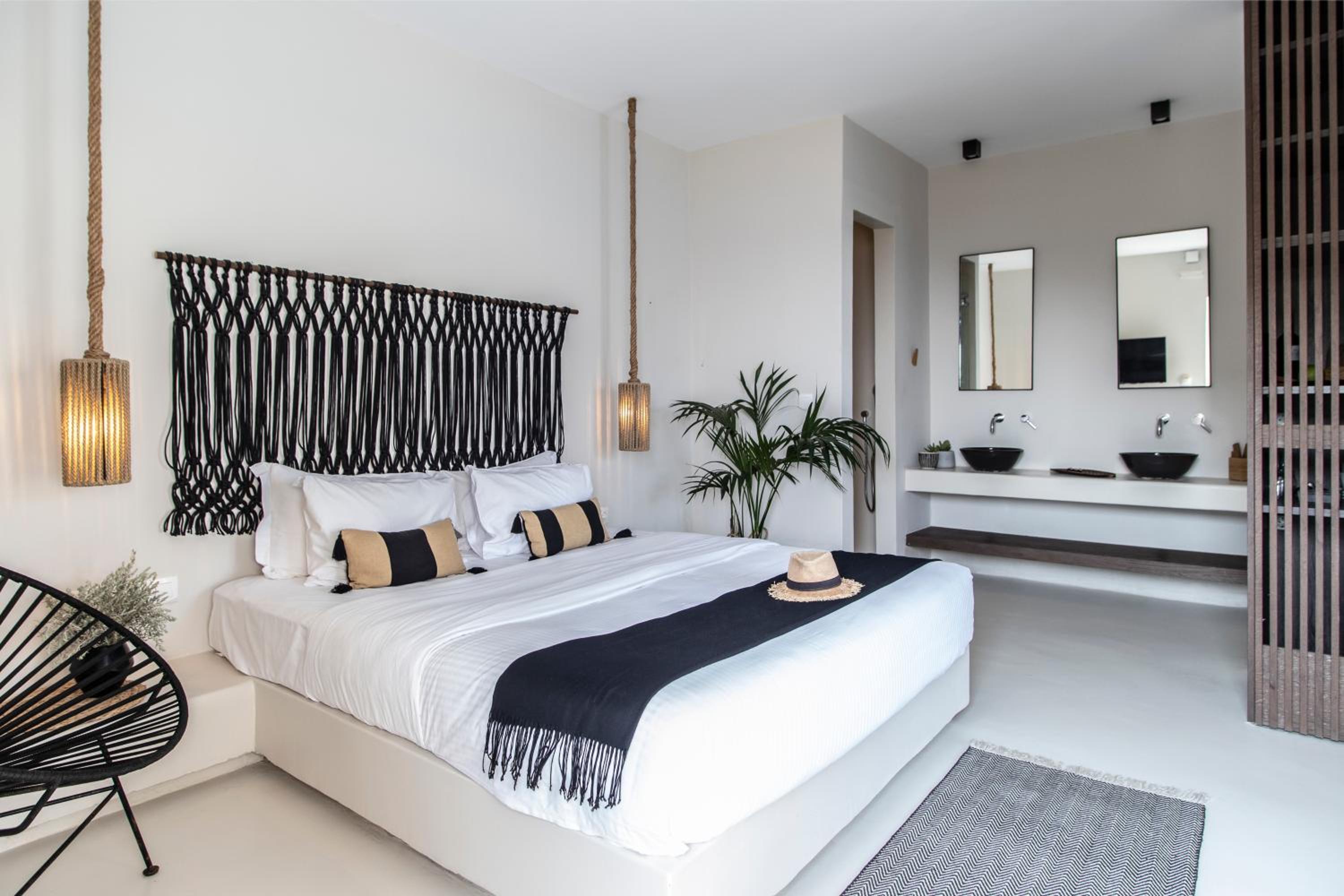 Superb Room with Sea View and Hot Tub