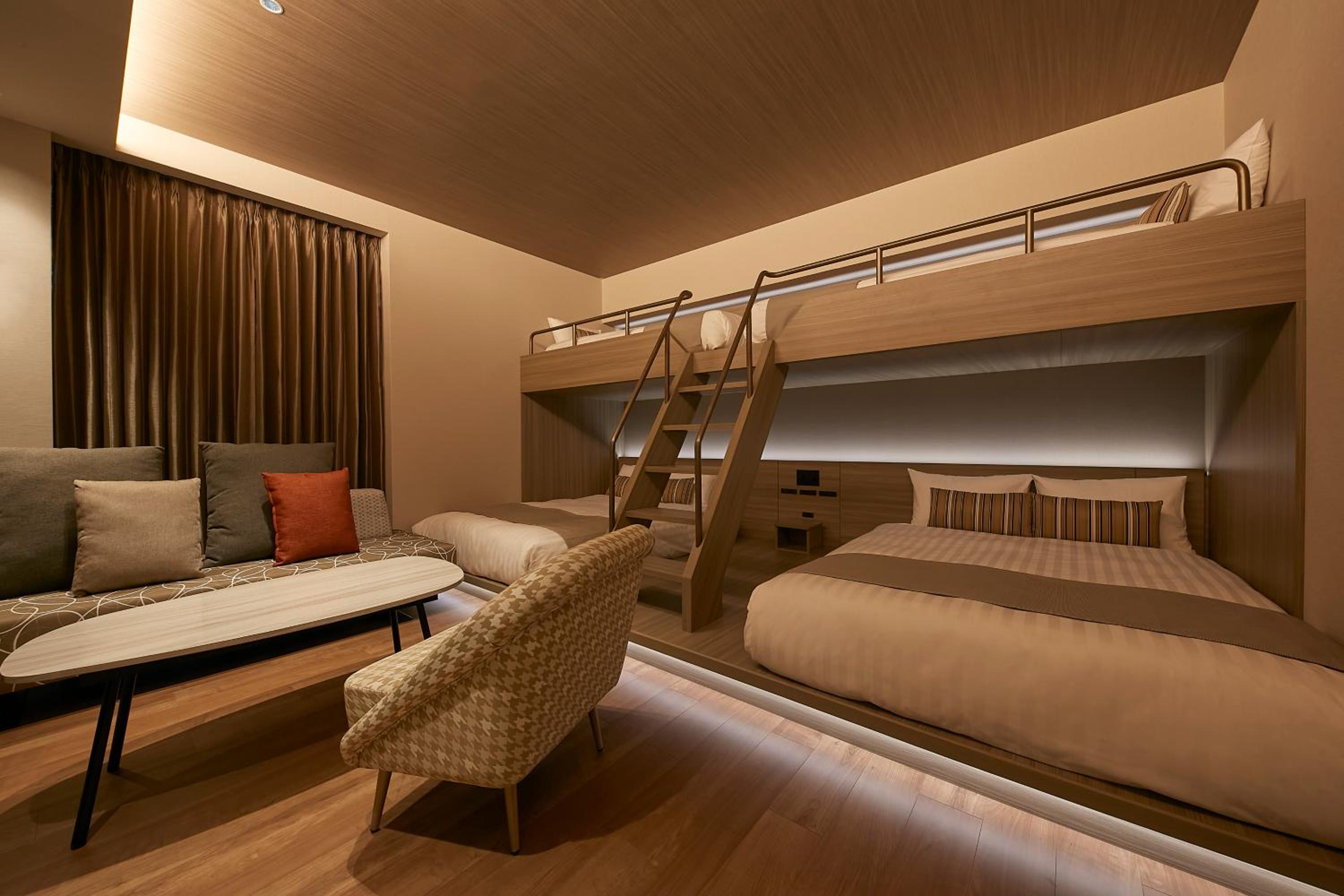 Deluxe Bunk Bed Room - Photo 1