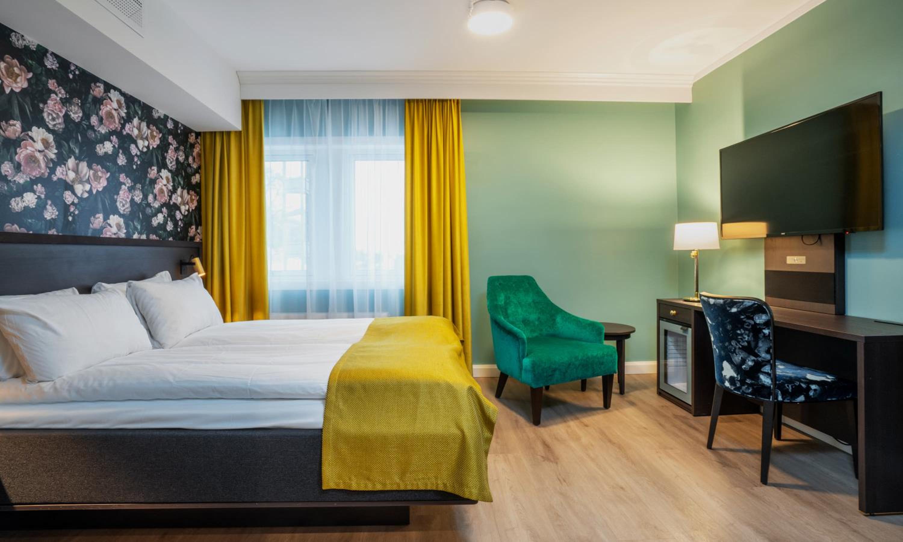 Standard Twin Room - Photo 2