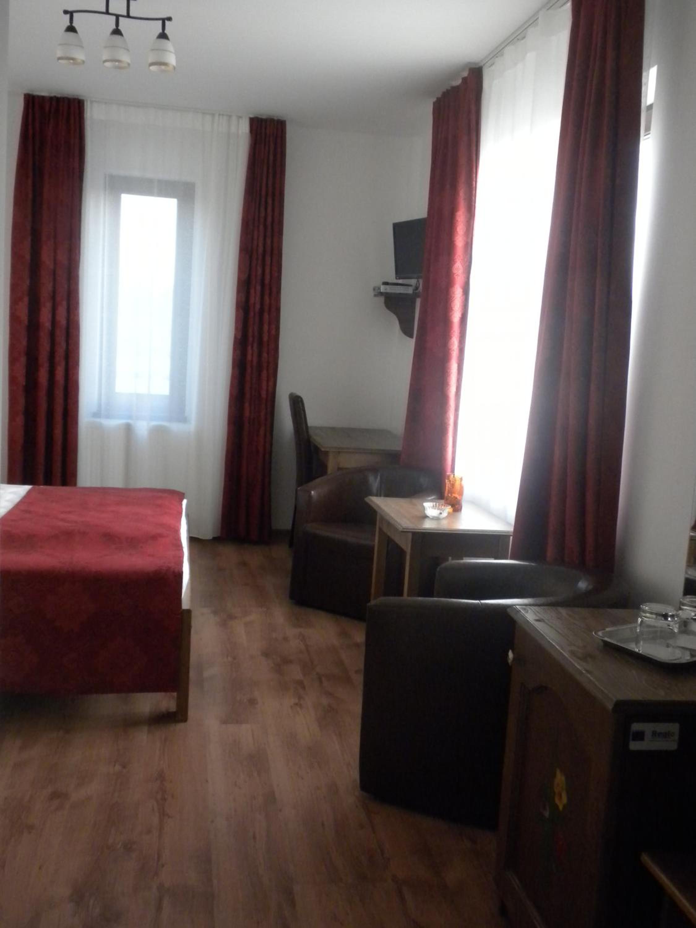 Double Room photo 3