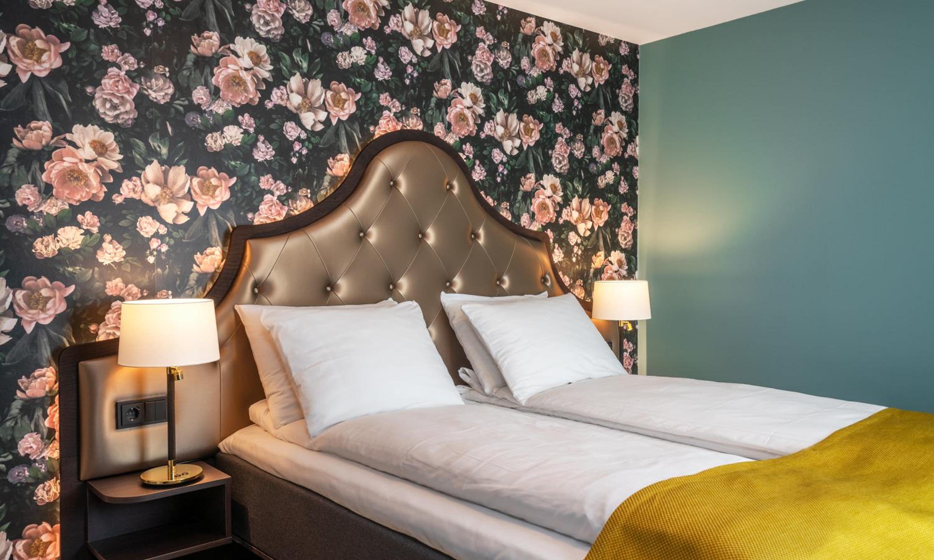 Suite - Photo 5