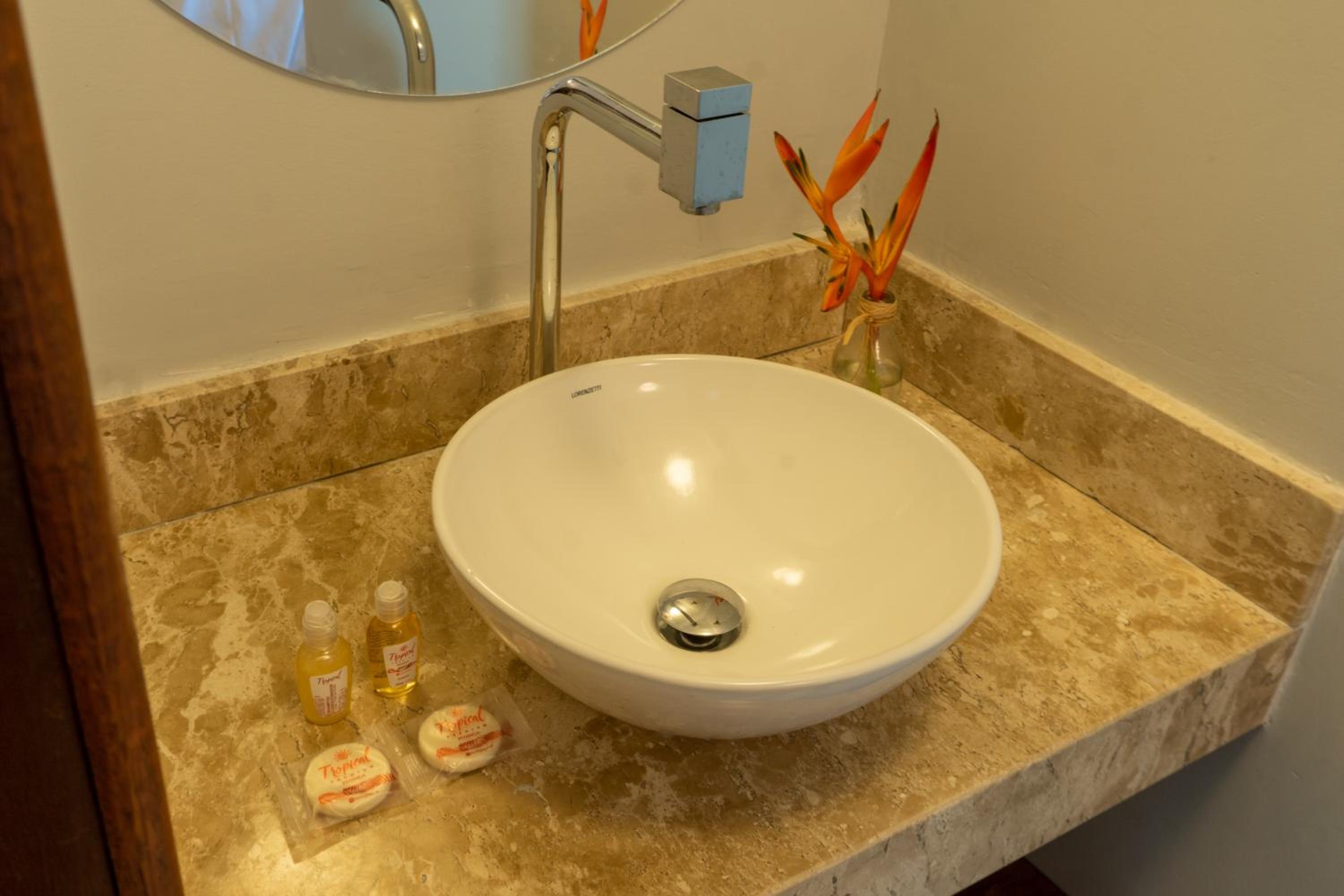 Superior Suite - Photo 14
