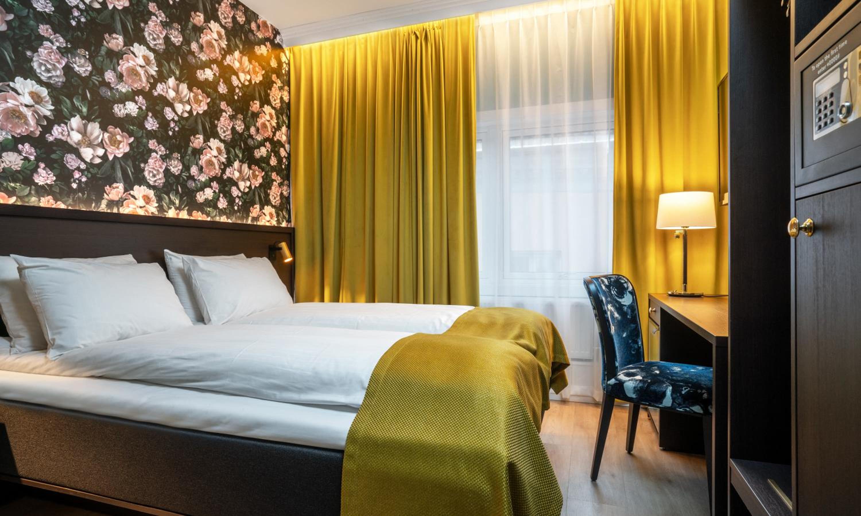 Standard Double Room - Photo 1