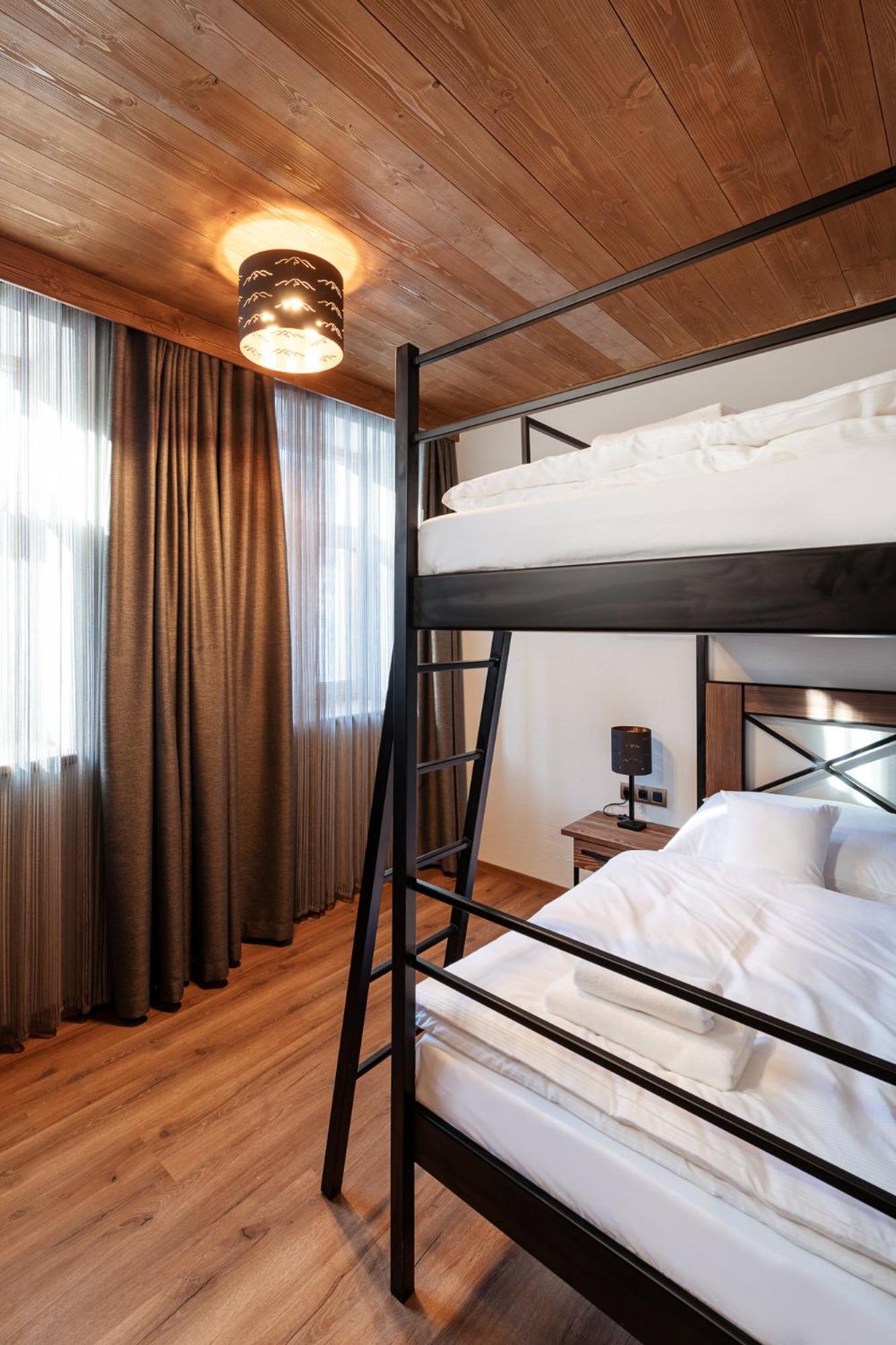 Apartment with Balcony - Depandance Kristian - Photo 4