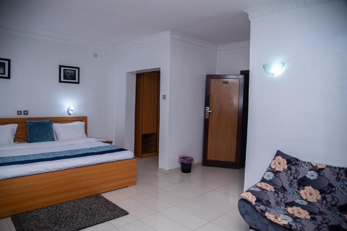 Family Suite with Balcony photo 1