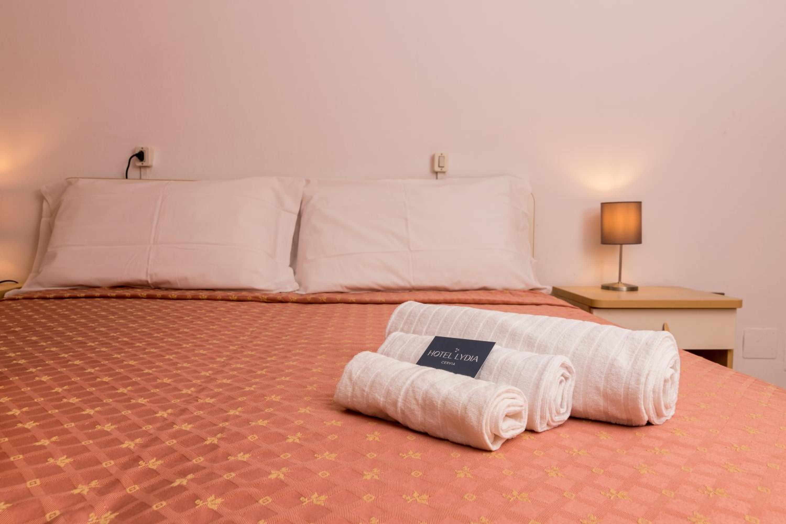 Economy Double Room photo 2