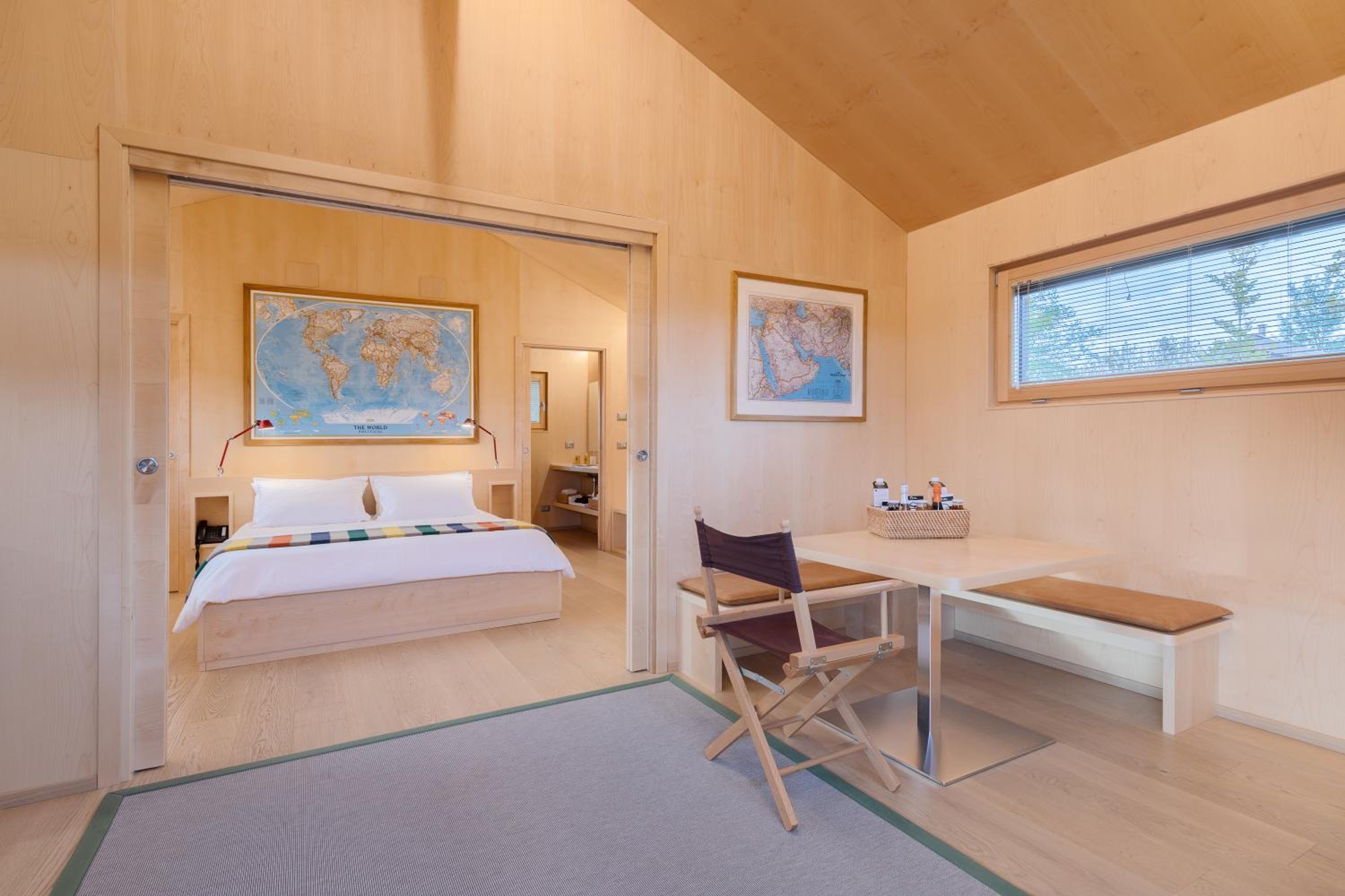 Double Room with Patio - Photo 6