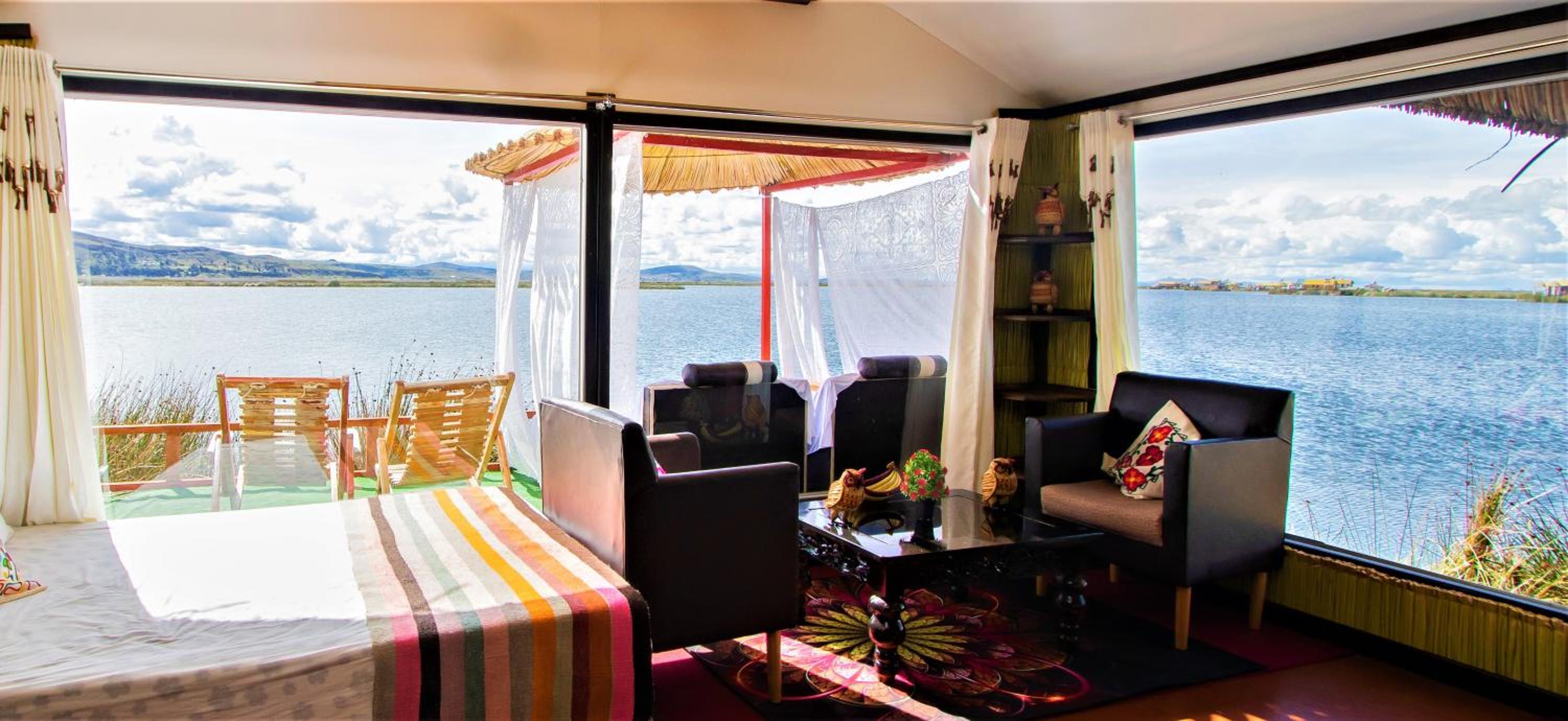Quadruple Room with Lake View photo 2