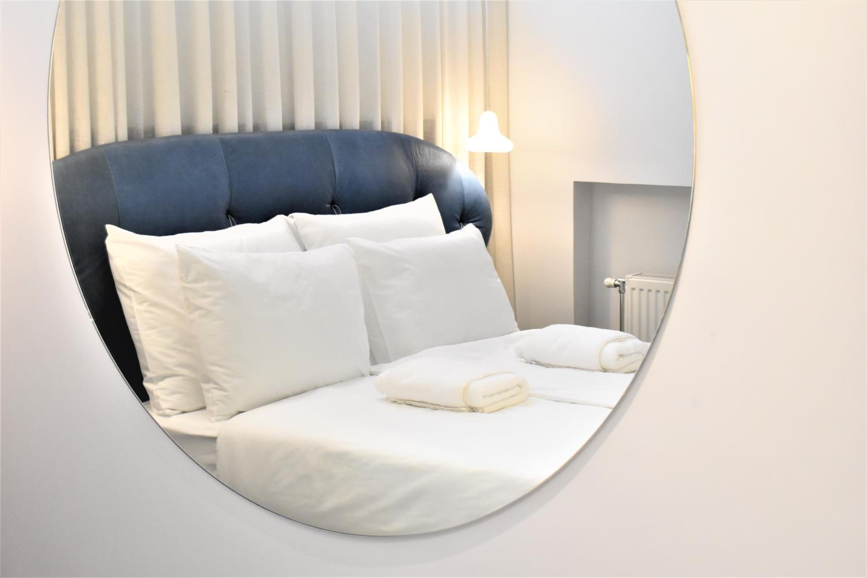 Suite with Spa Bath - Photo 6