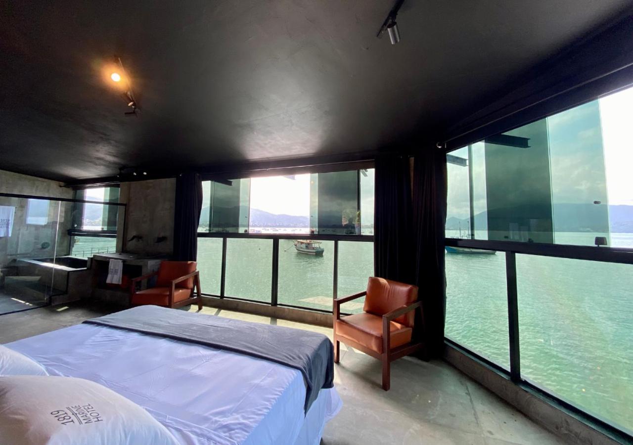 Deluxe Suite with Sea View - Photo 1