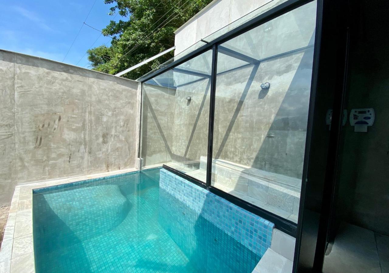 Deluxe Suite with Sea View - Photo 7