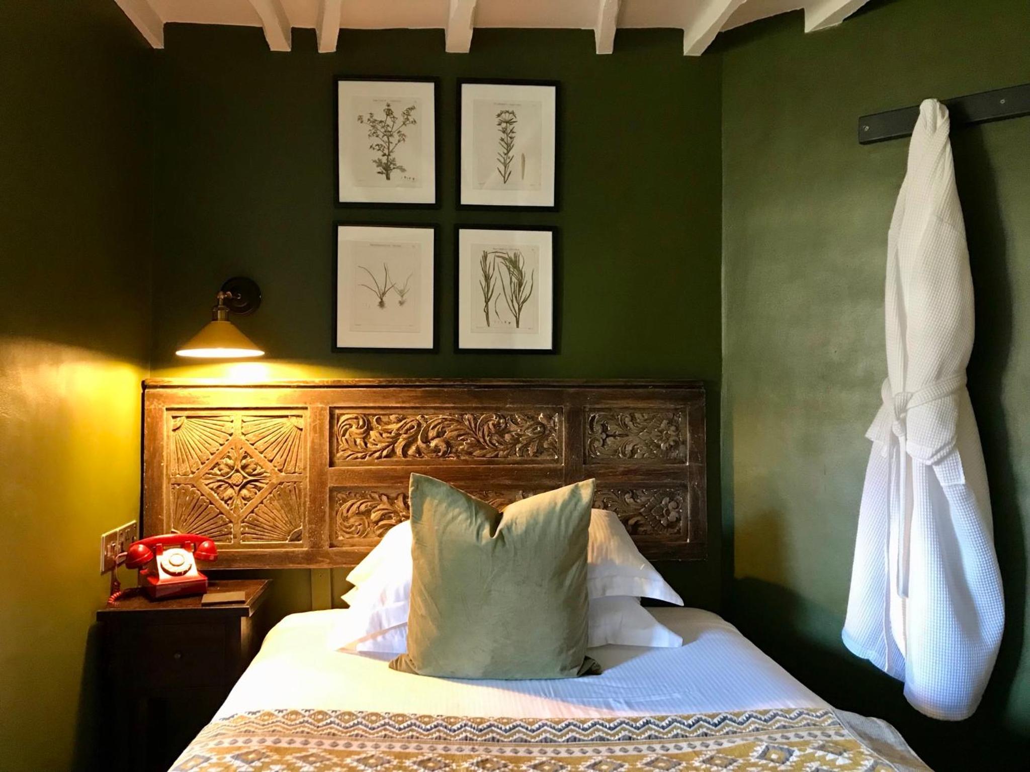 Single Room photo 2