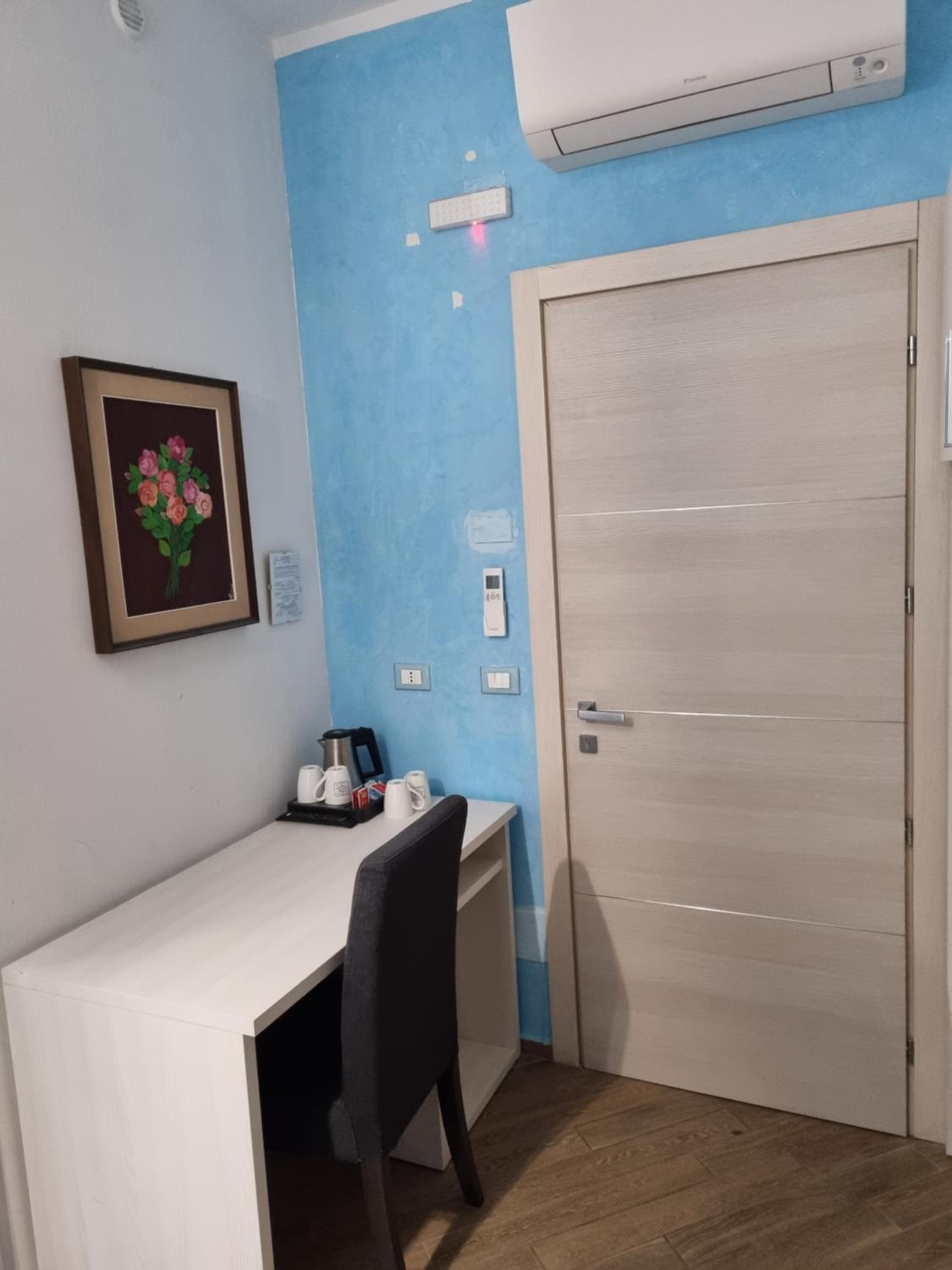 Large Double or Twin Room - Photo 4
