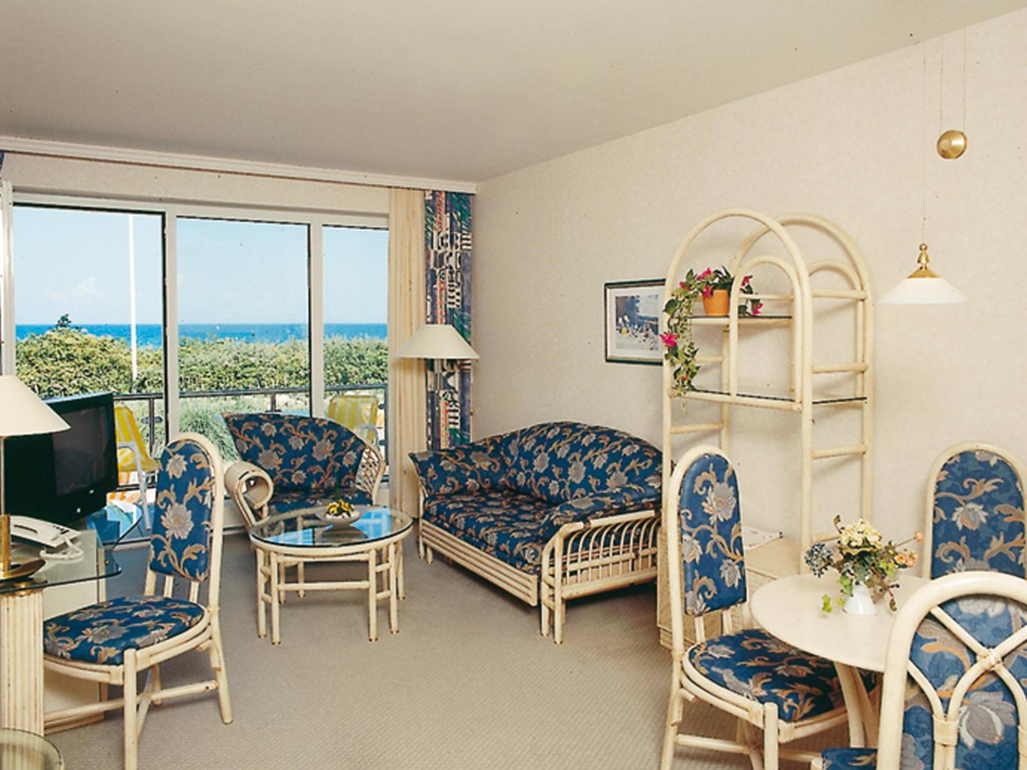 Junior Suite with Sea View photo 2