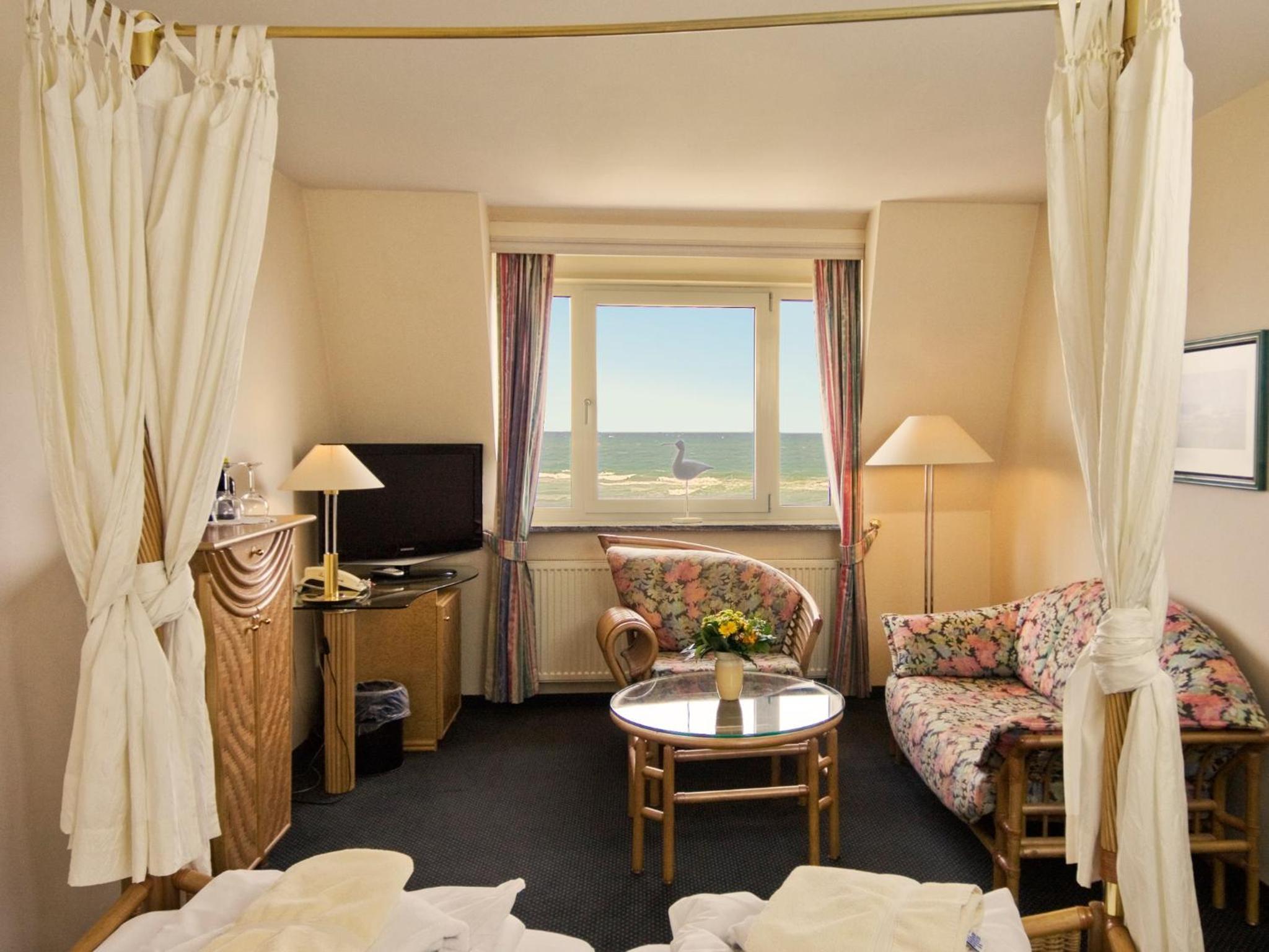 Double Room with Sea View photo 3