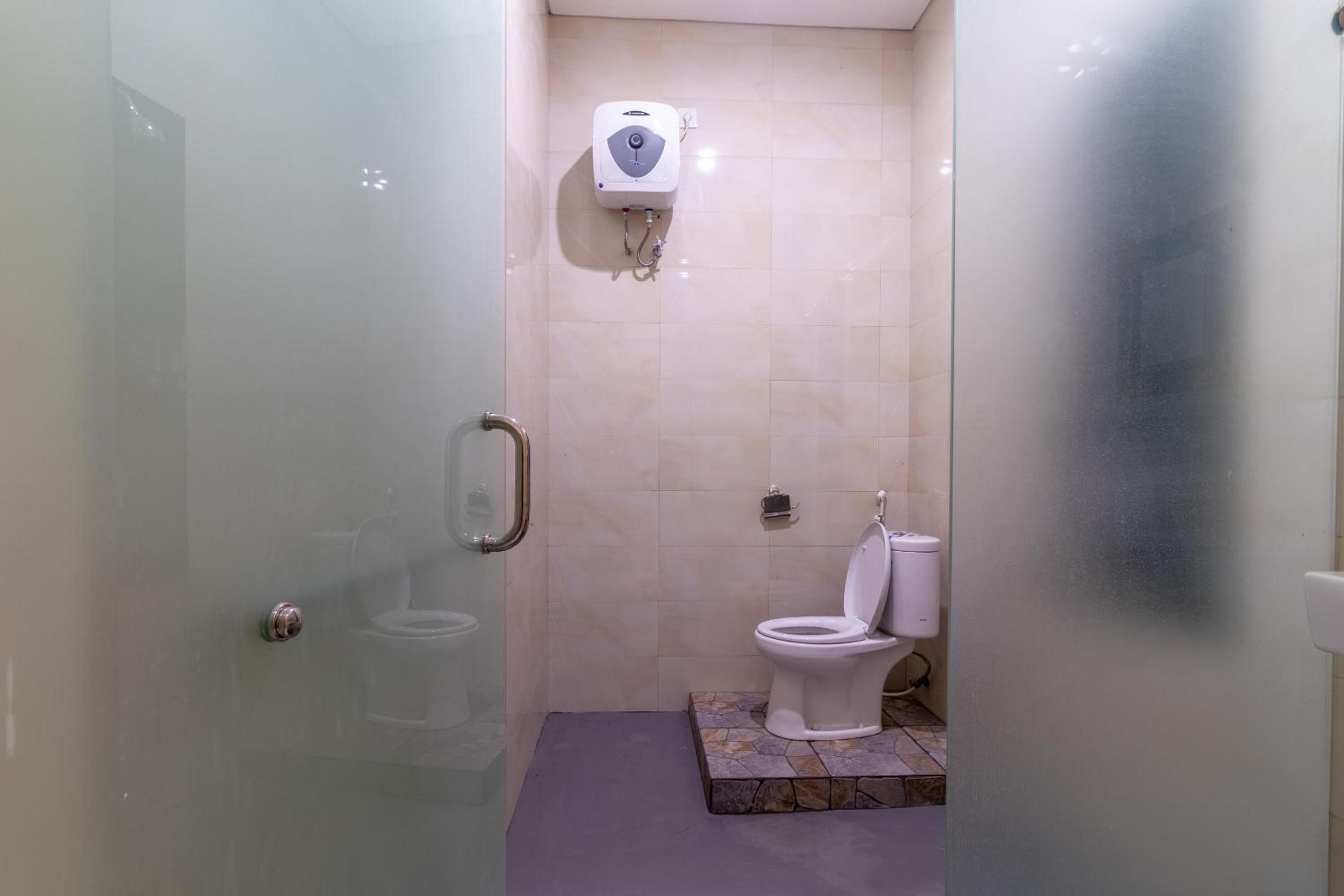 Deluxe Twin Room - Photo 2