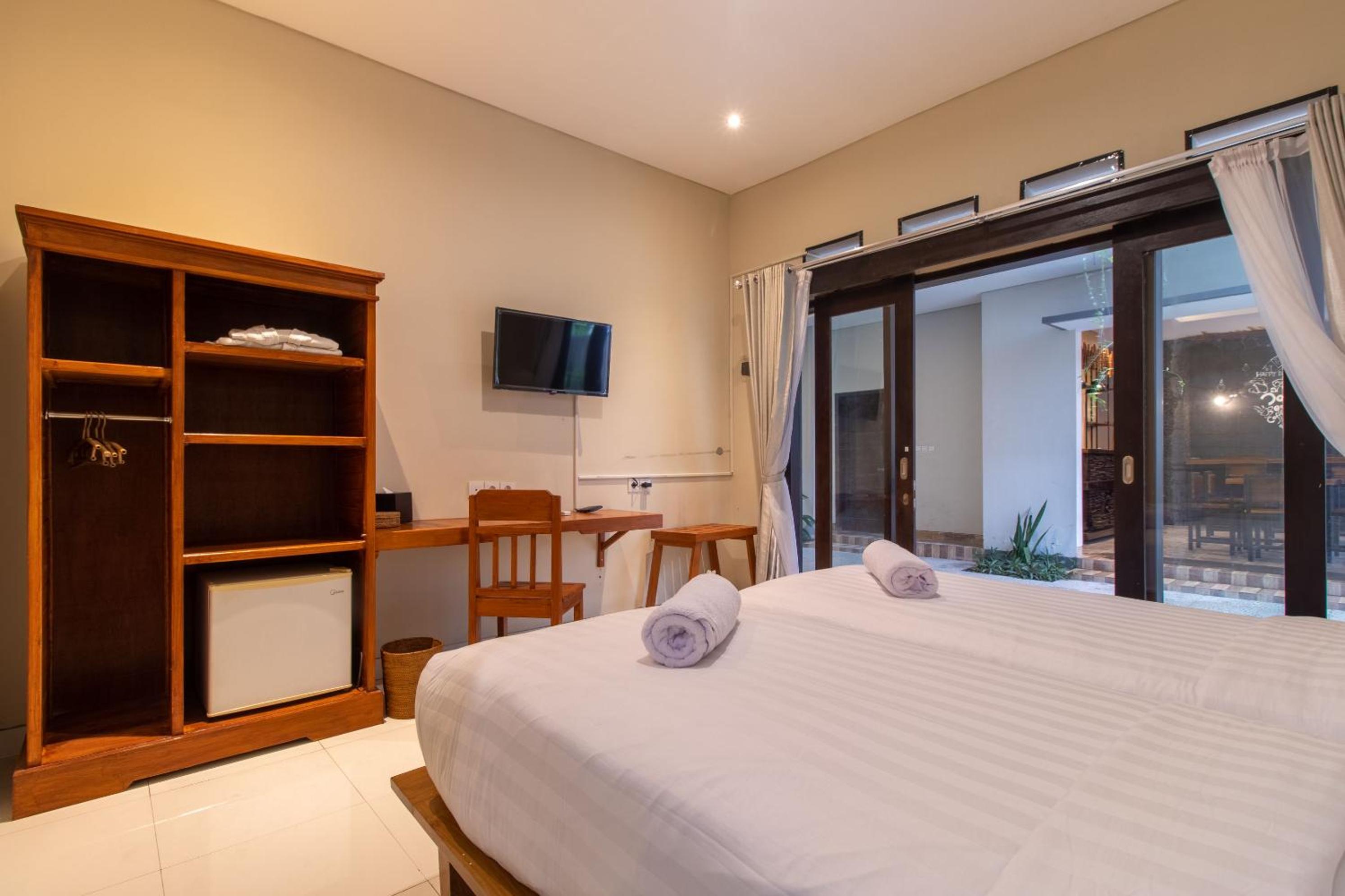 Deluxe Twin Room - Photo 9
