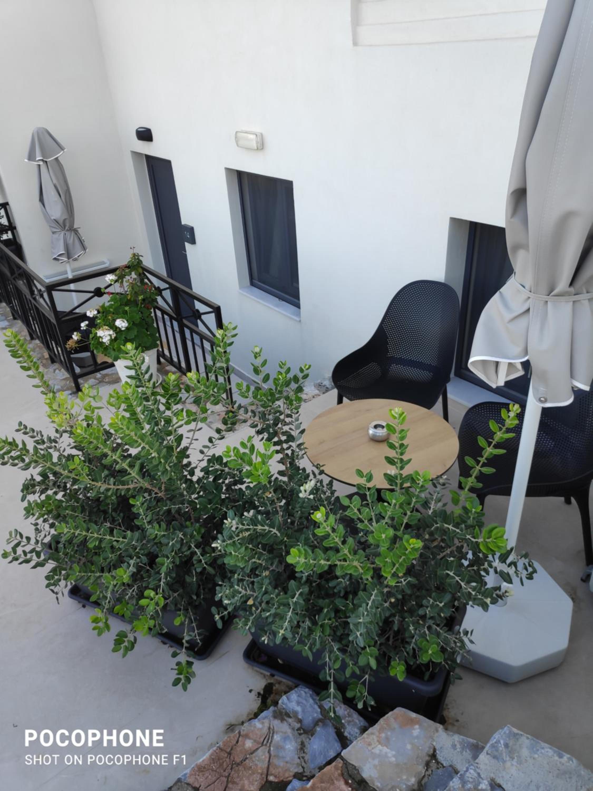 Budget Double Room - Photo 10