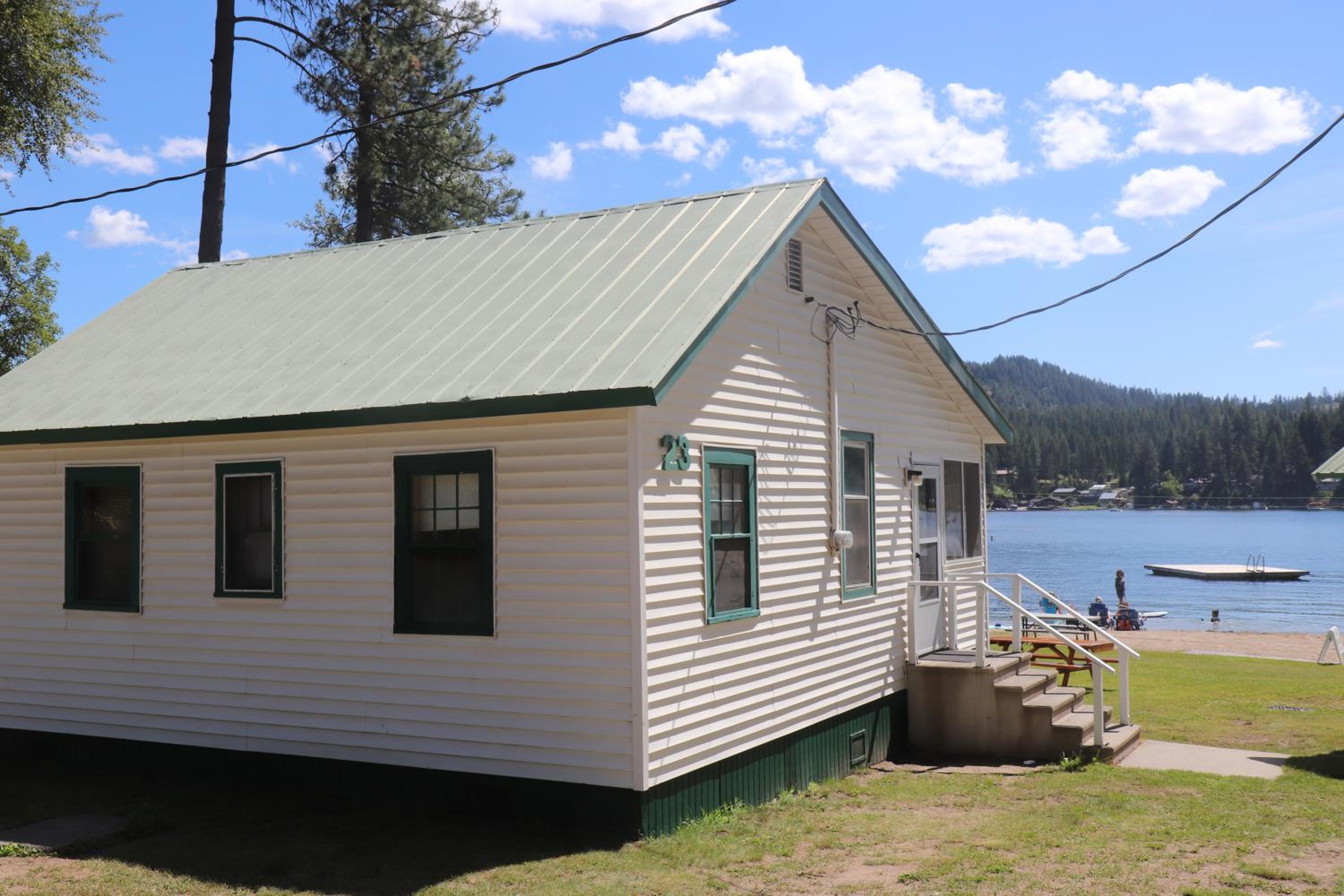 Deluxe Bungalow photo 2