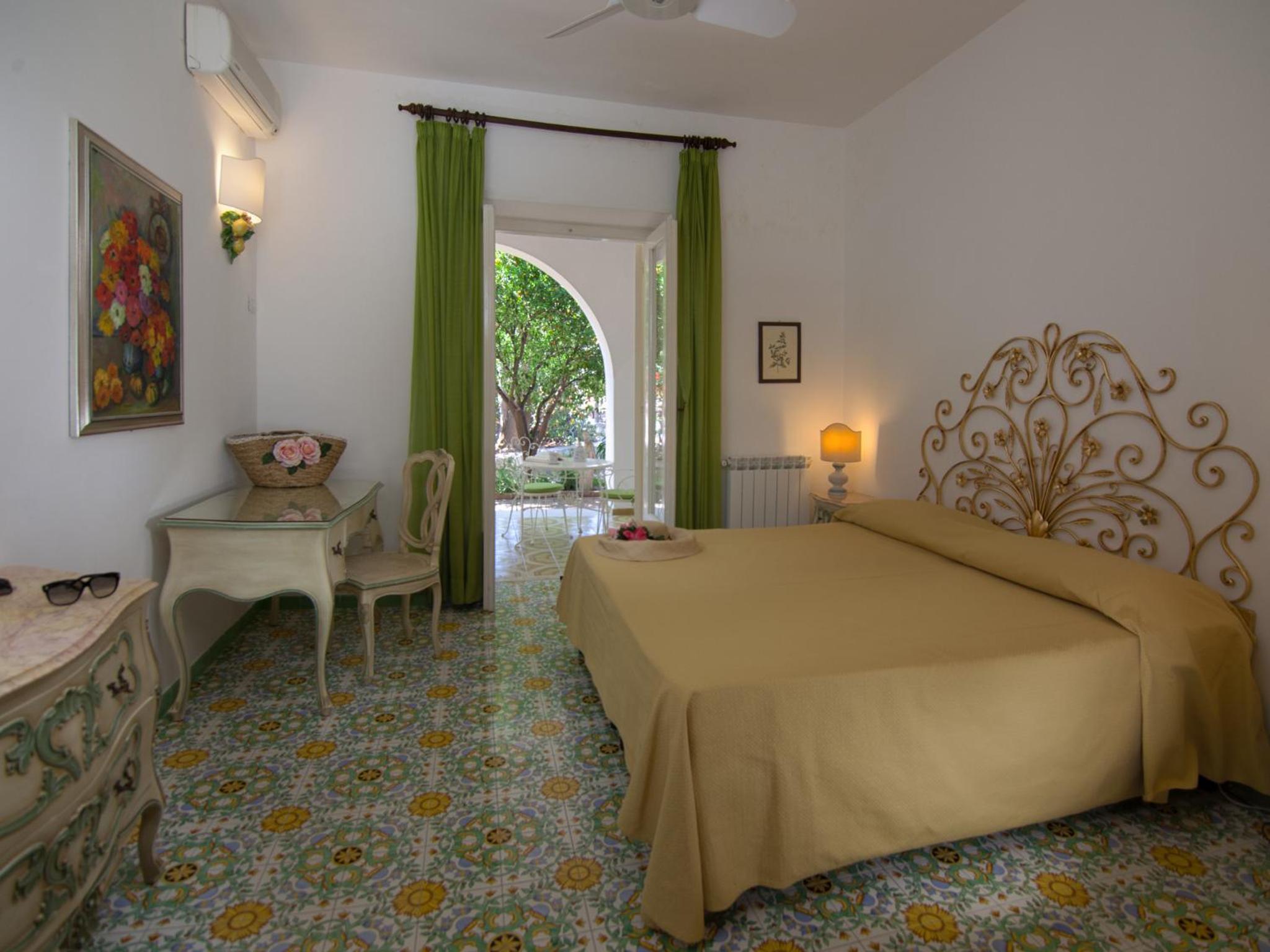 Classic Double or Twin Room - Photo 5