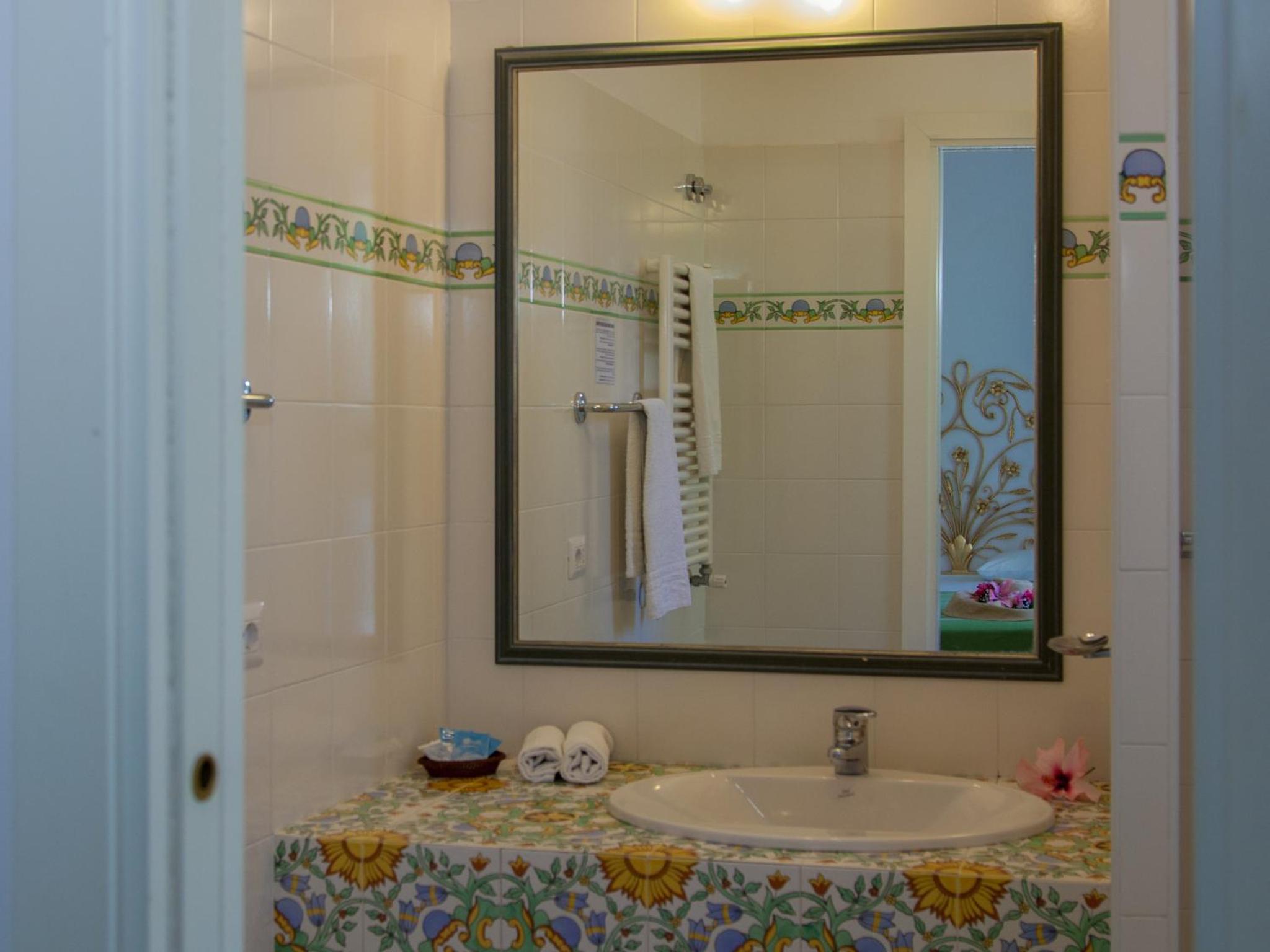 Classic Double or Twin Room - Photo 3