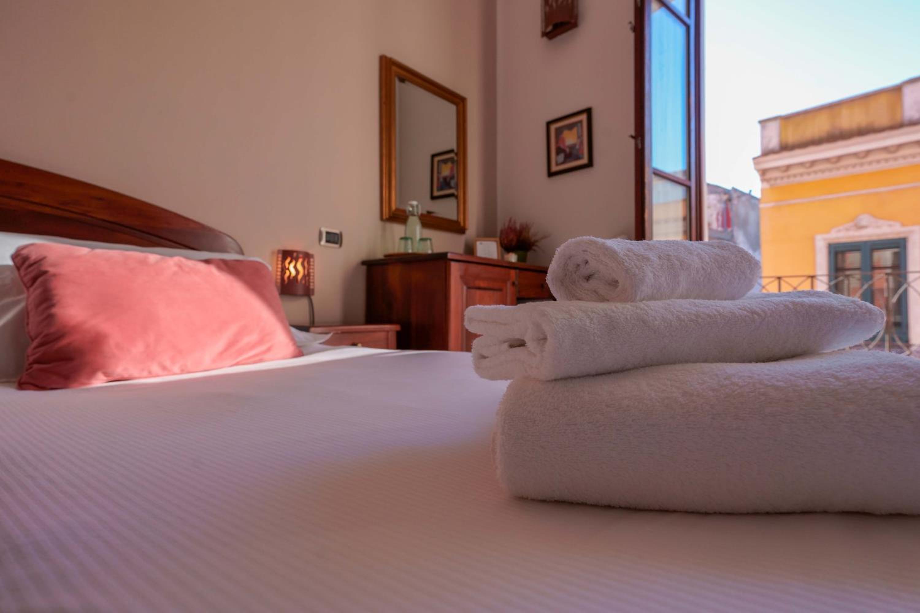 Double Room - Photo 2