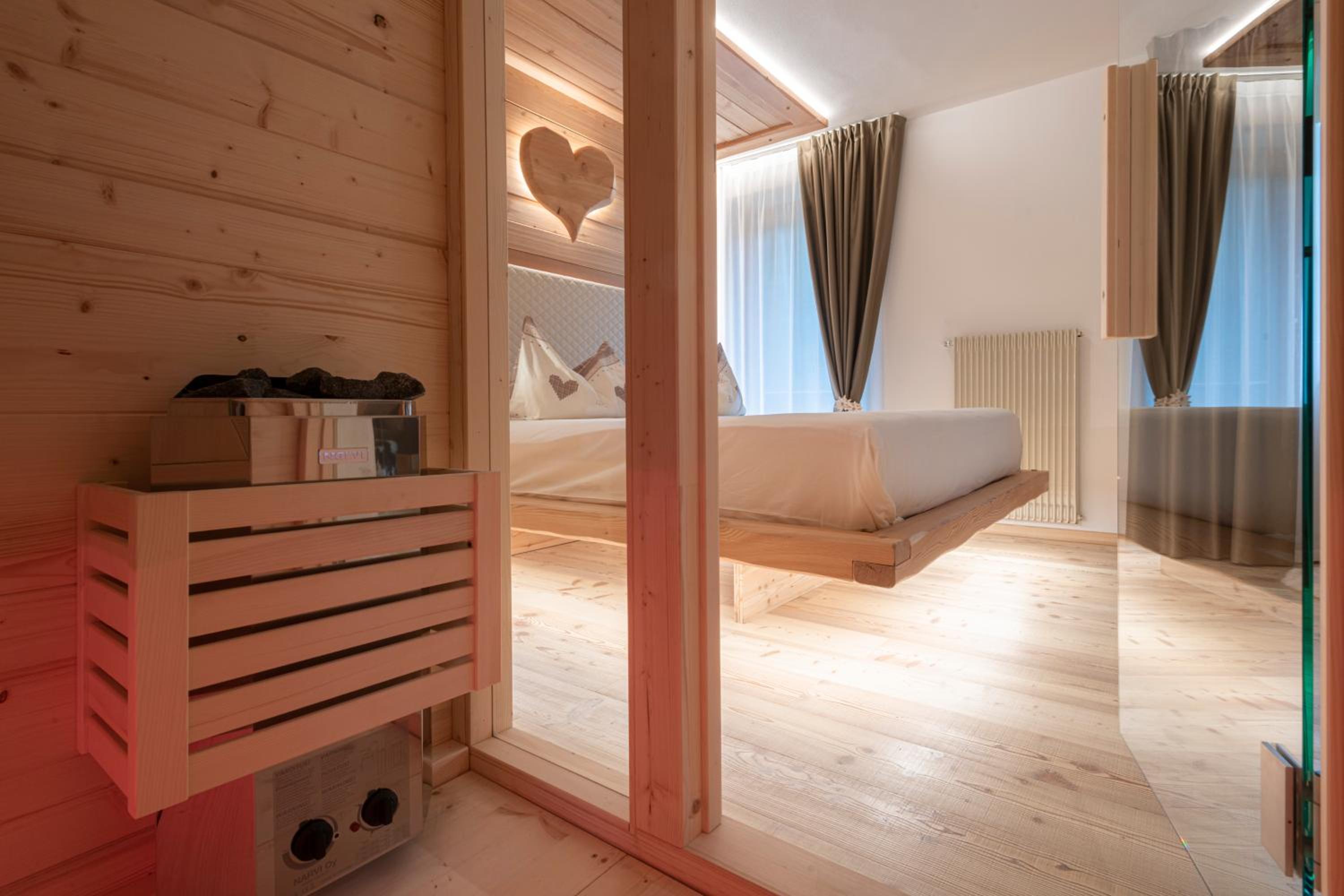 Suite with Sauna